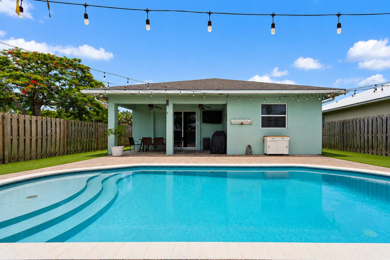 CINQUEZ PARK - Residential