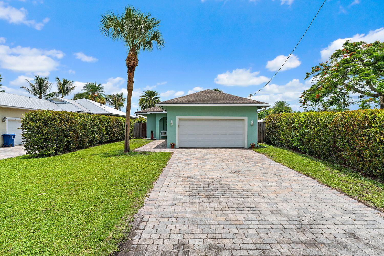 CINQUEZ PARK - Residential