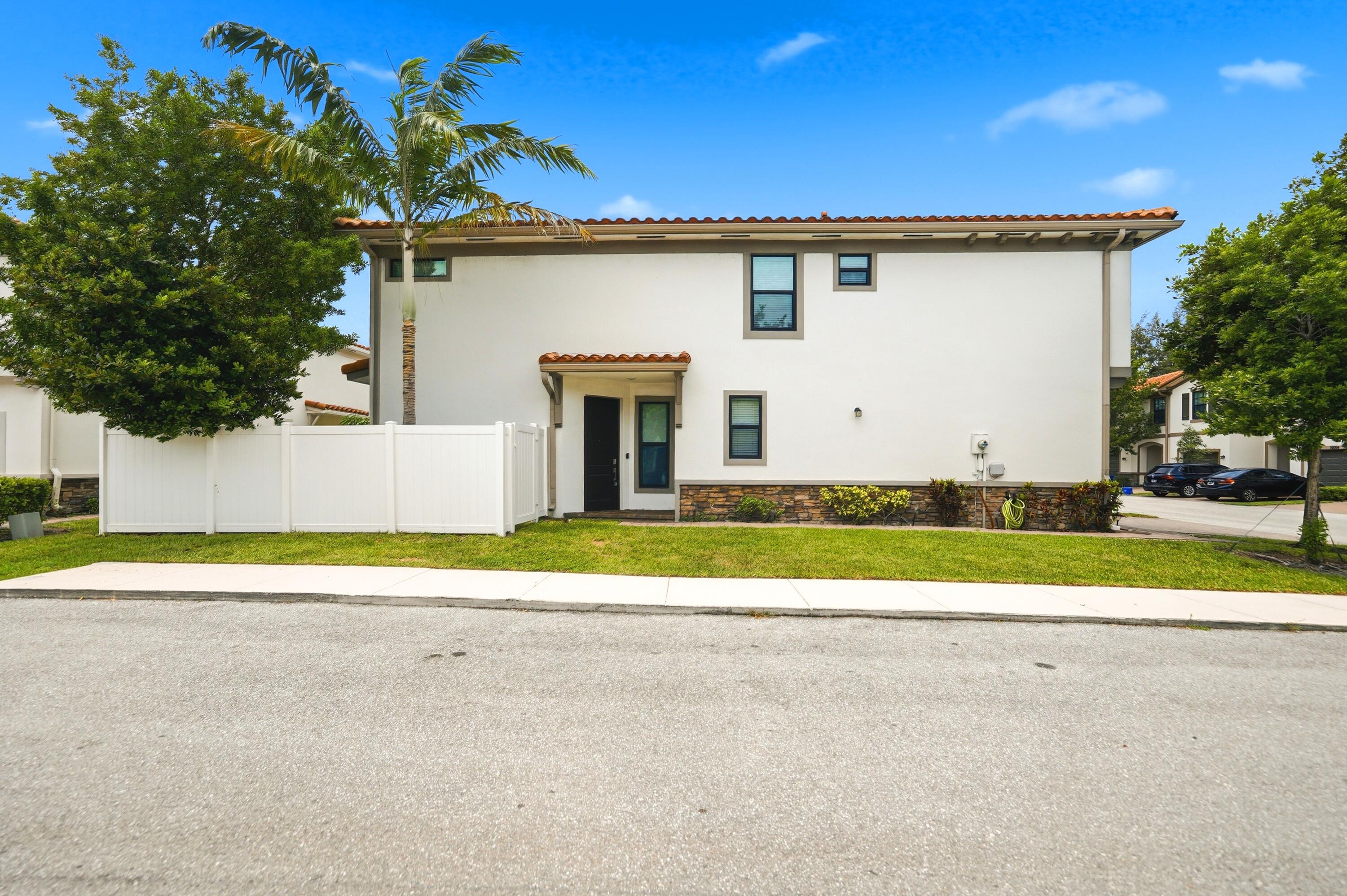 MEDITERRANEA - Residential