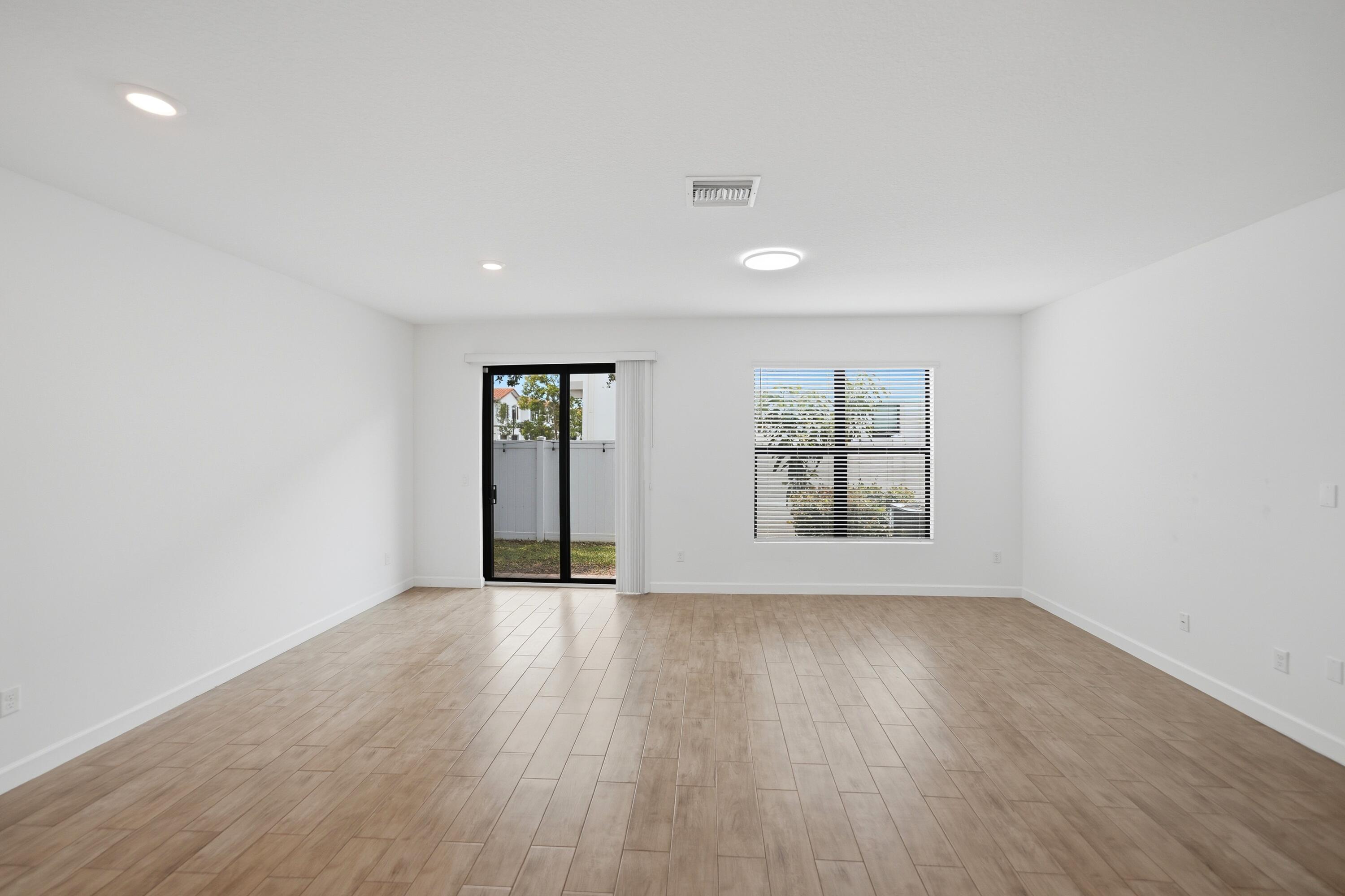MEDITERRANEA - Residential