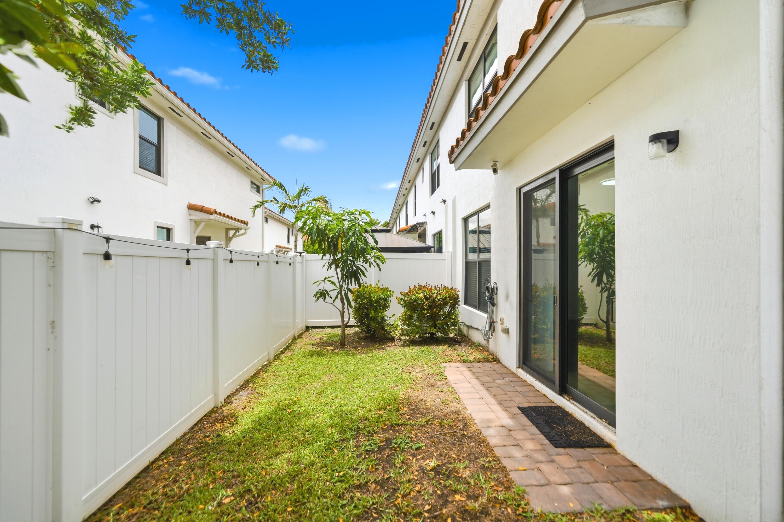 MEDITERRANEA - Residential