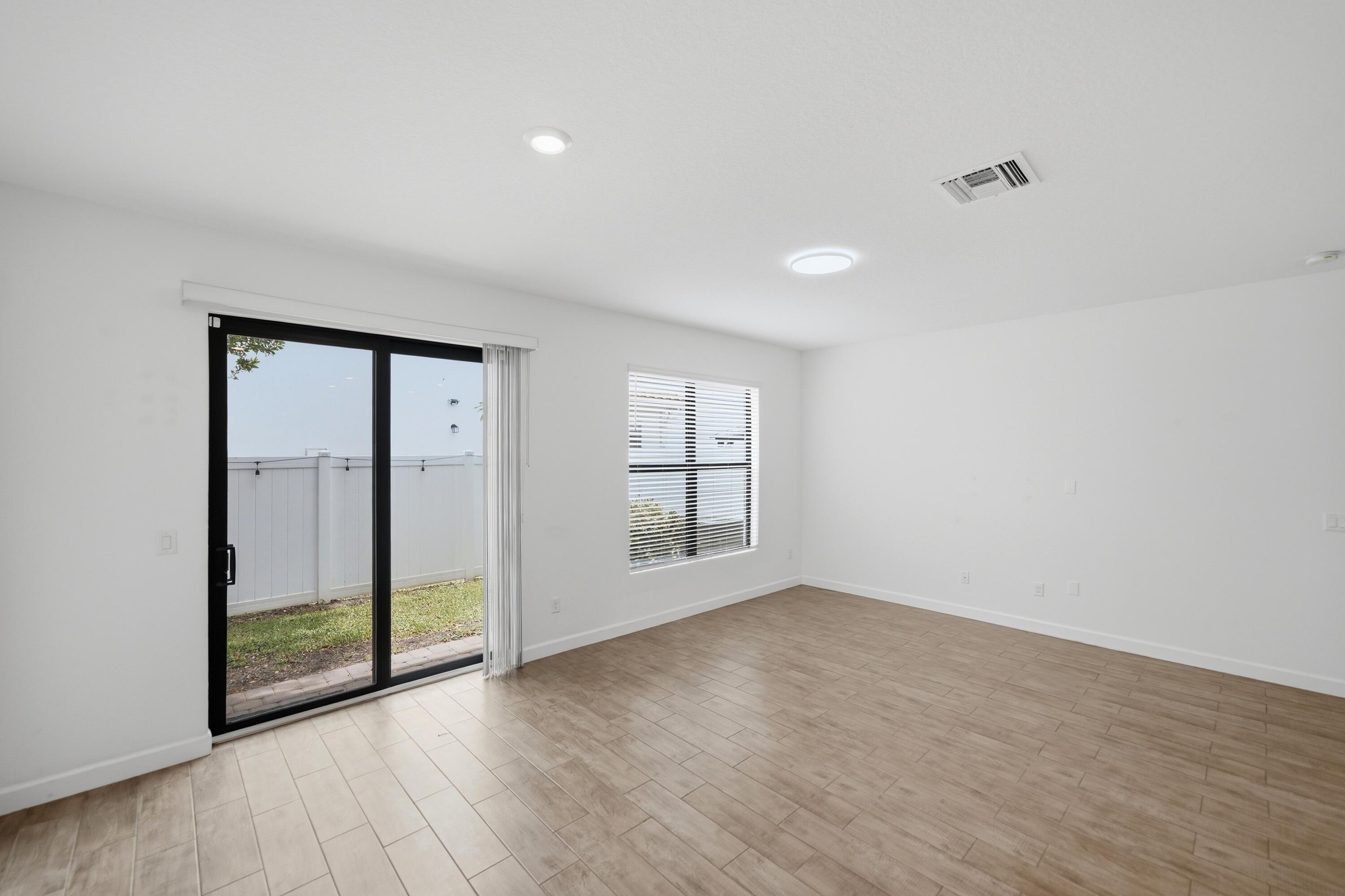 MEDITERRANEA - Residential