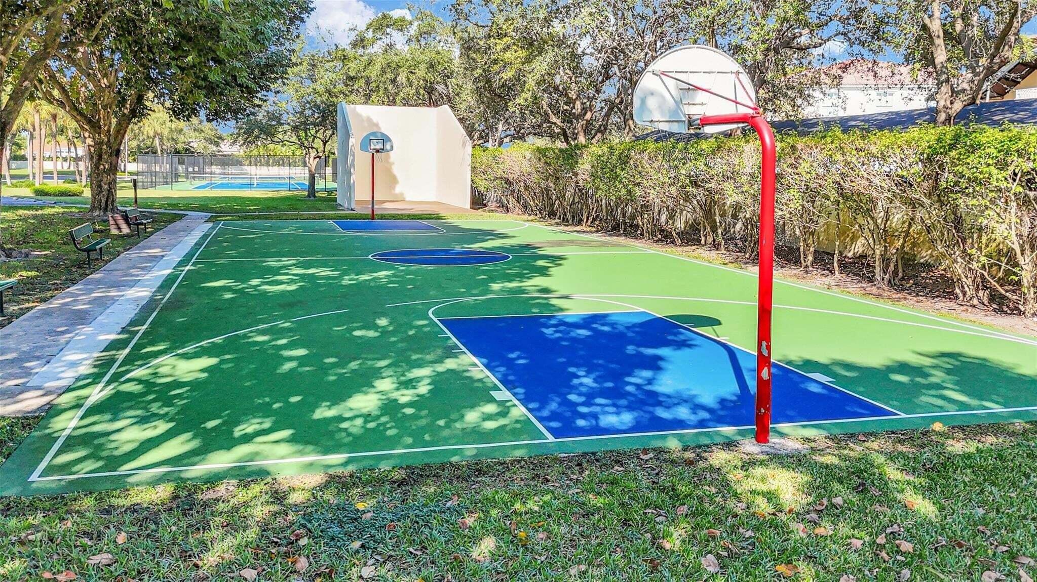 PARK AT WINDWOOD CONDO - Residential