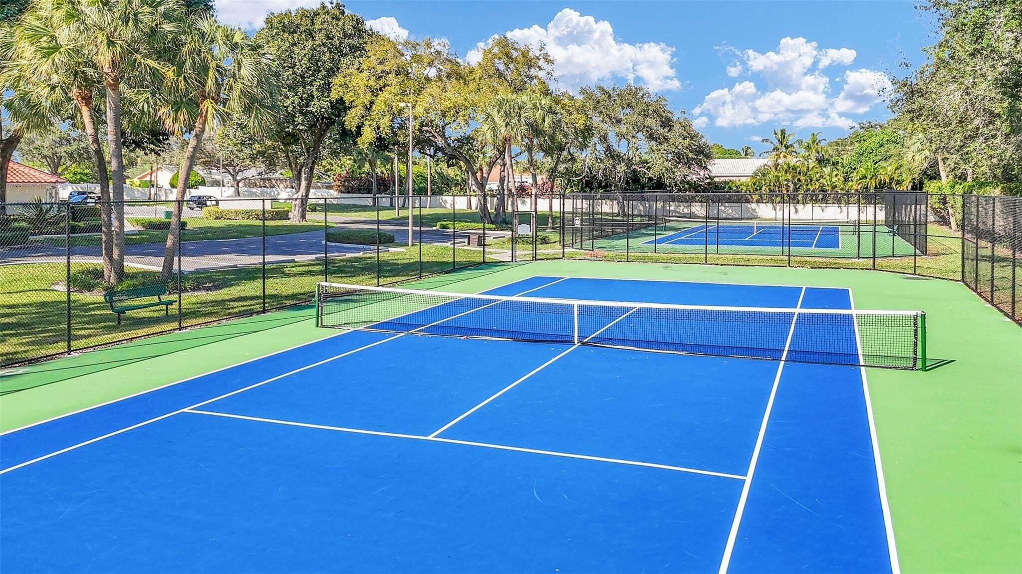 PARK AT WINDWOOD CONDO - Residential