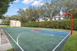 PARK AT WINDWOOD CONDO - Residential