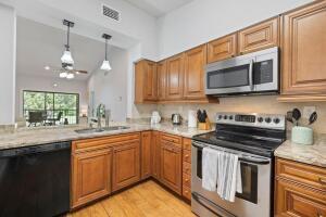 PARK AT WINDWOOD CONDO - Residential