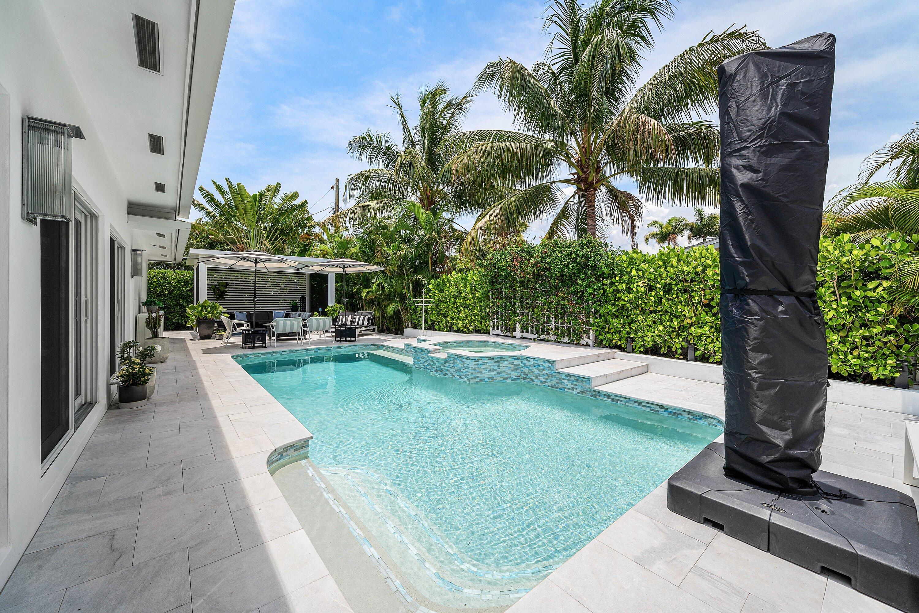CORAL TERRACE - Residential