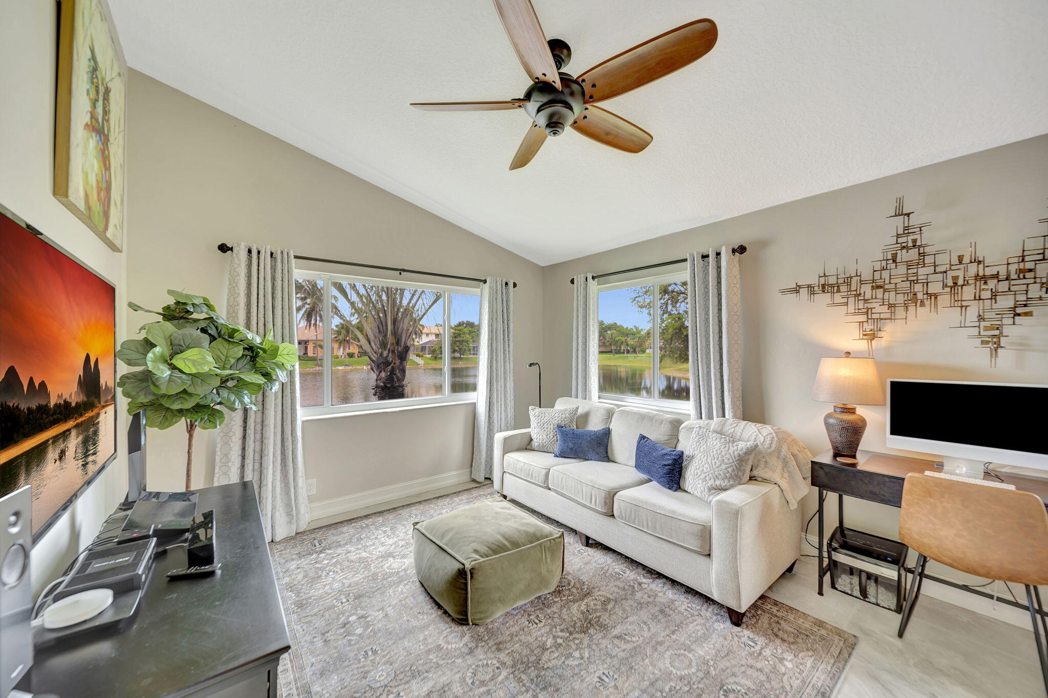 CORAL CREEK - Residential
