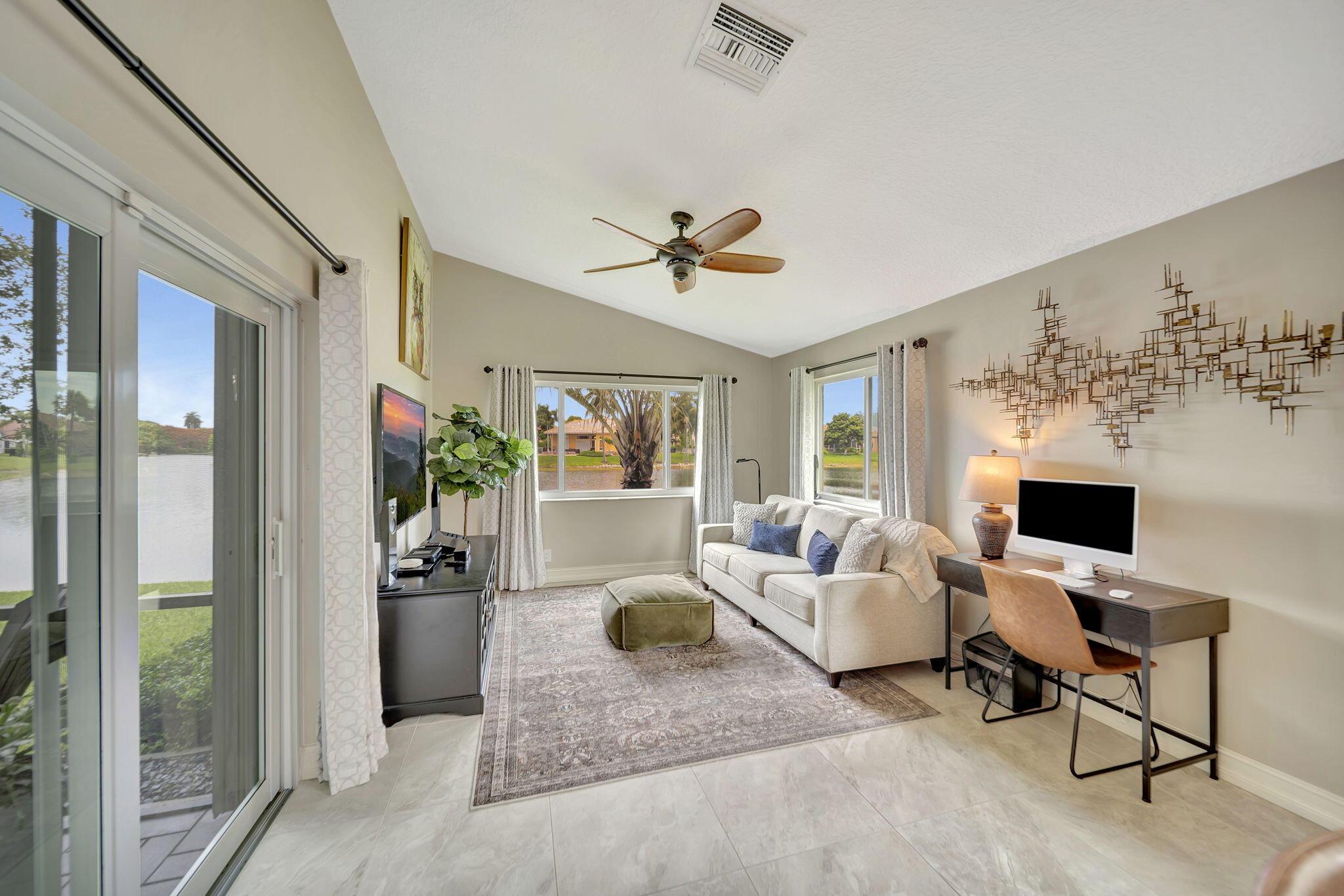 CORAL CREEK - Residential