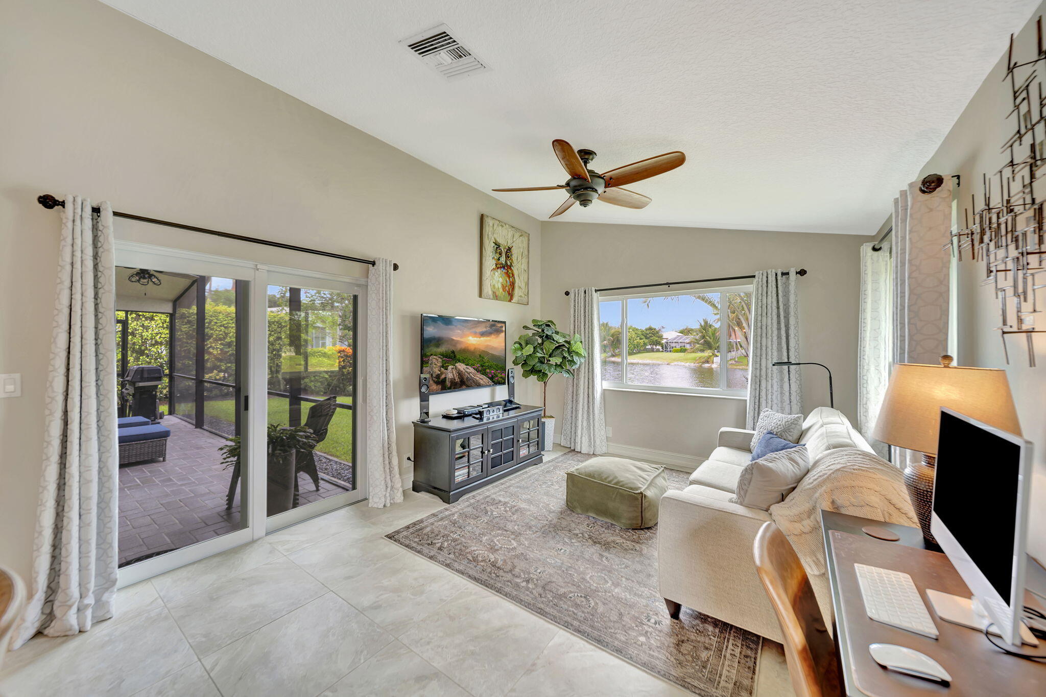 CORAL CREEK - Residential