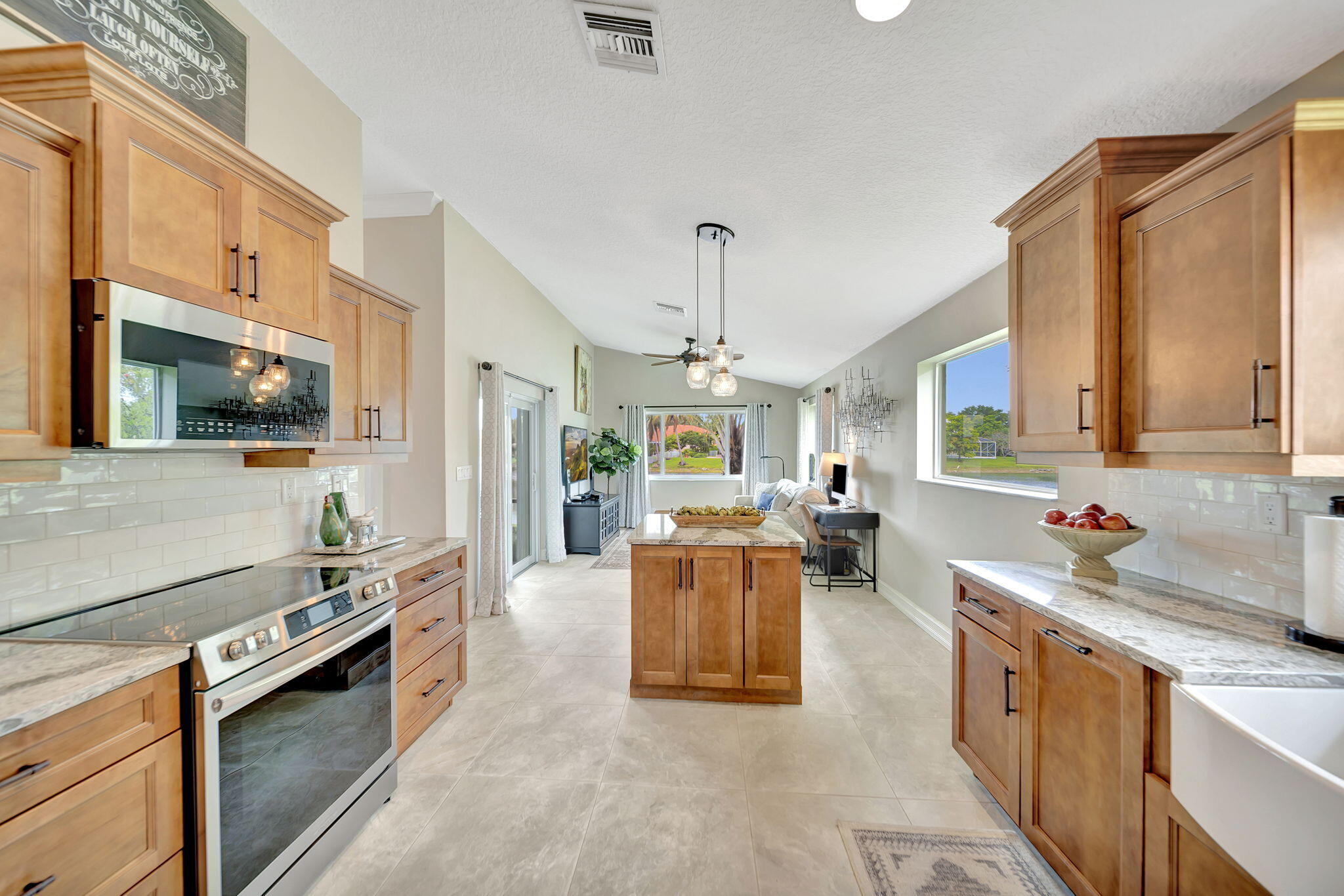 CORAL CREEK - Residential