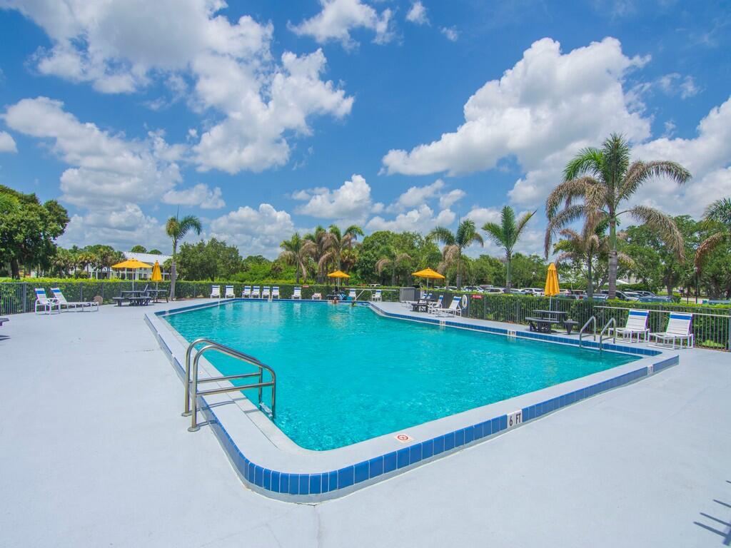 GATOR TRACE CONDOMINIUM 1 - Residential Lease