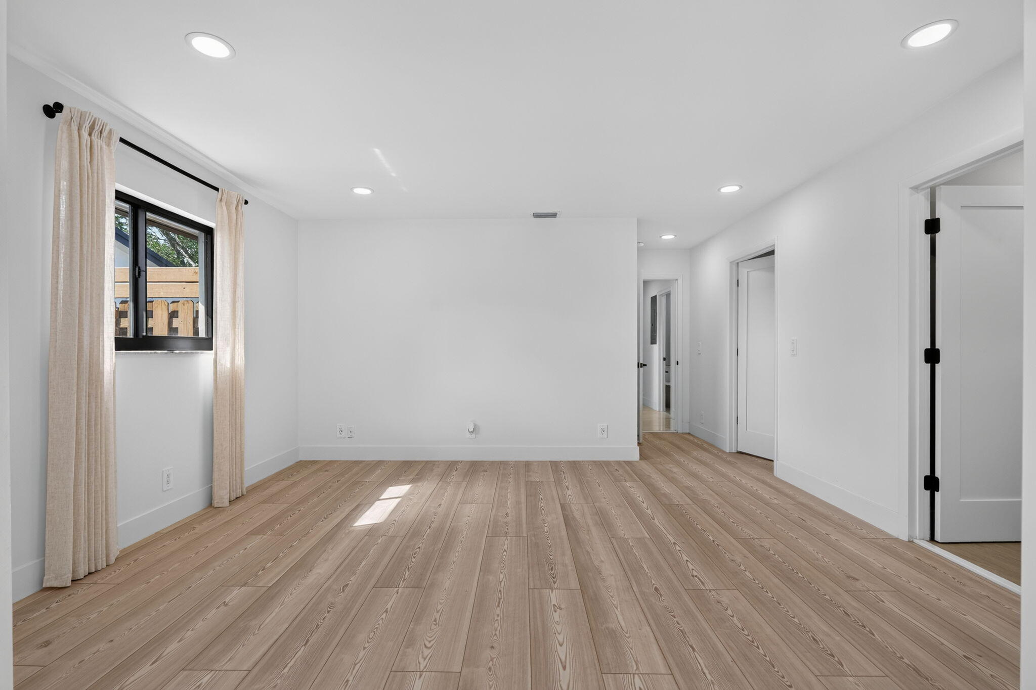 JUNO ISLES 3 - Residential Lease