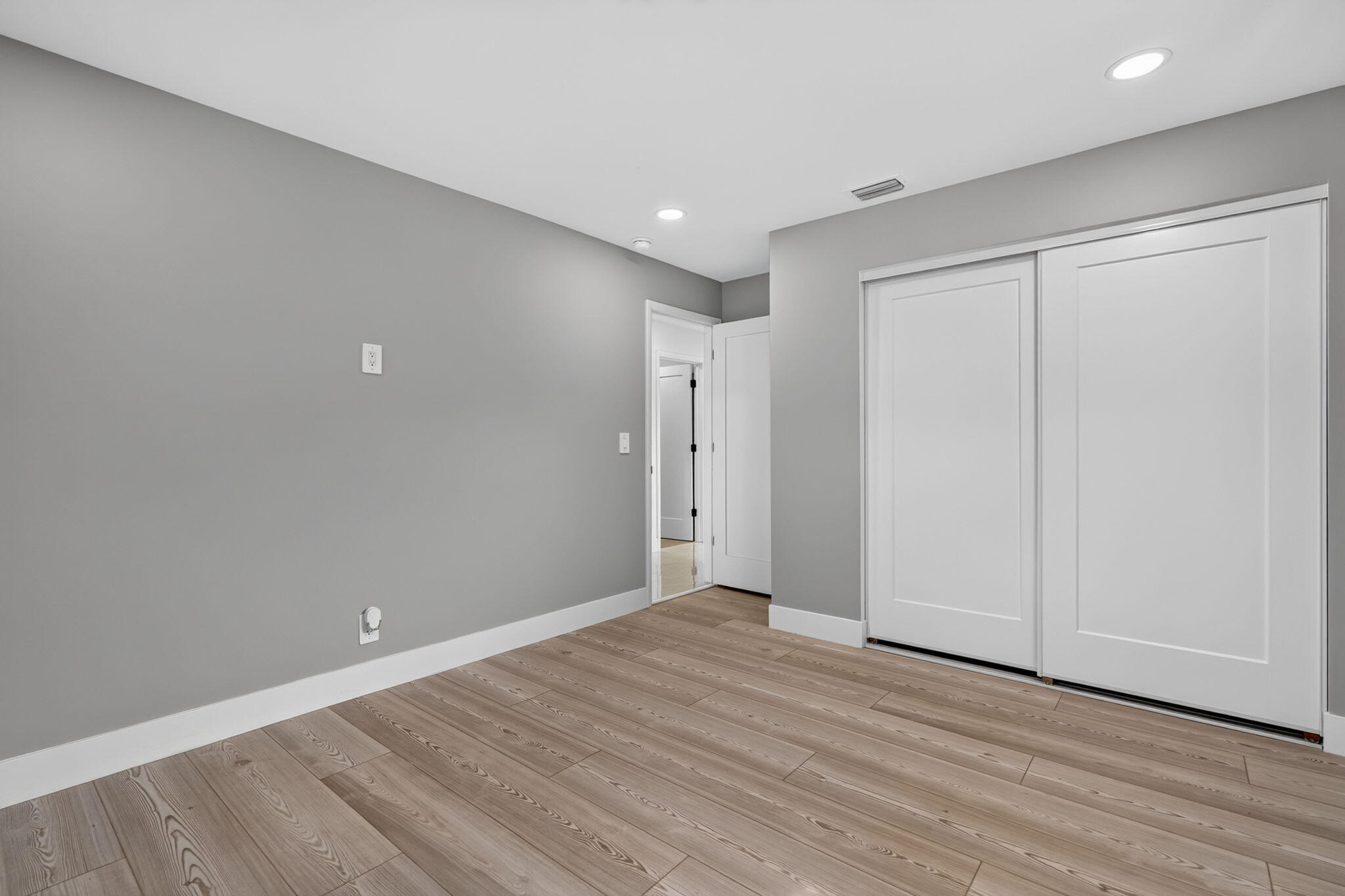 JUNO ISLES 3 - Residential Lease