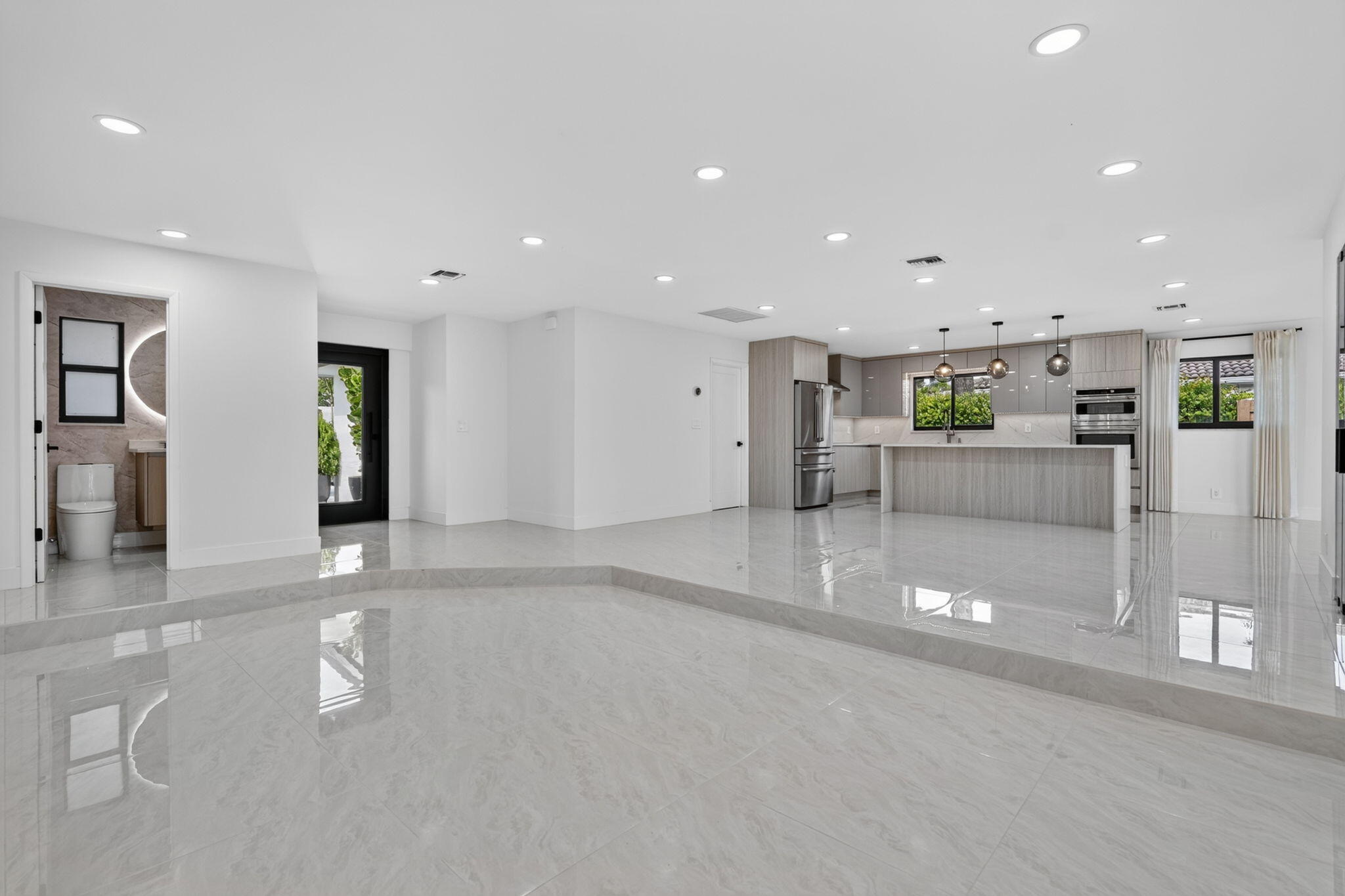JUNO ISLES 3 - Residential Lease