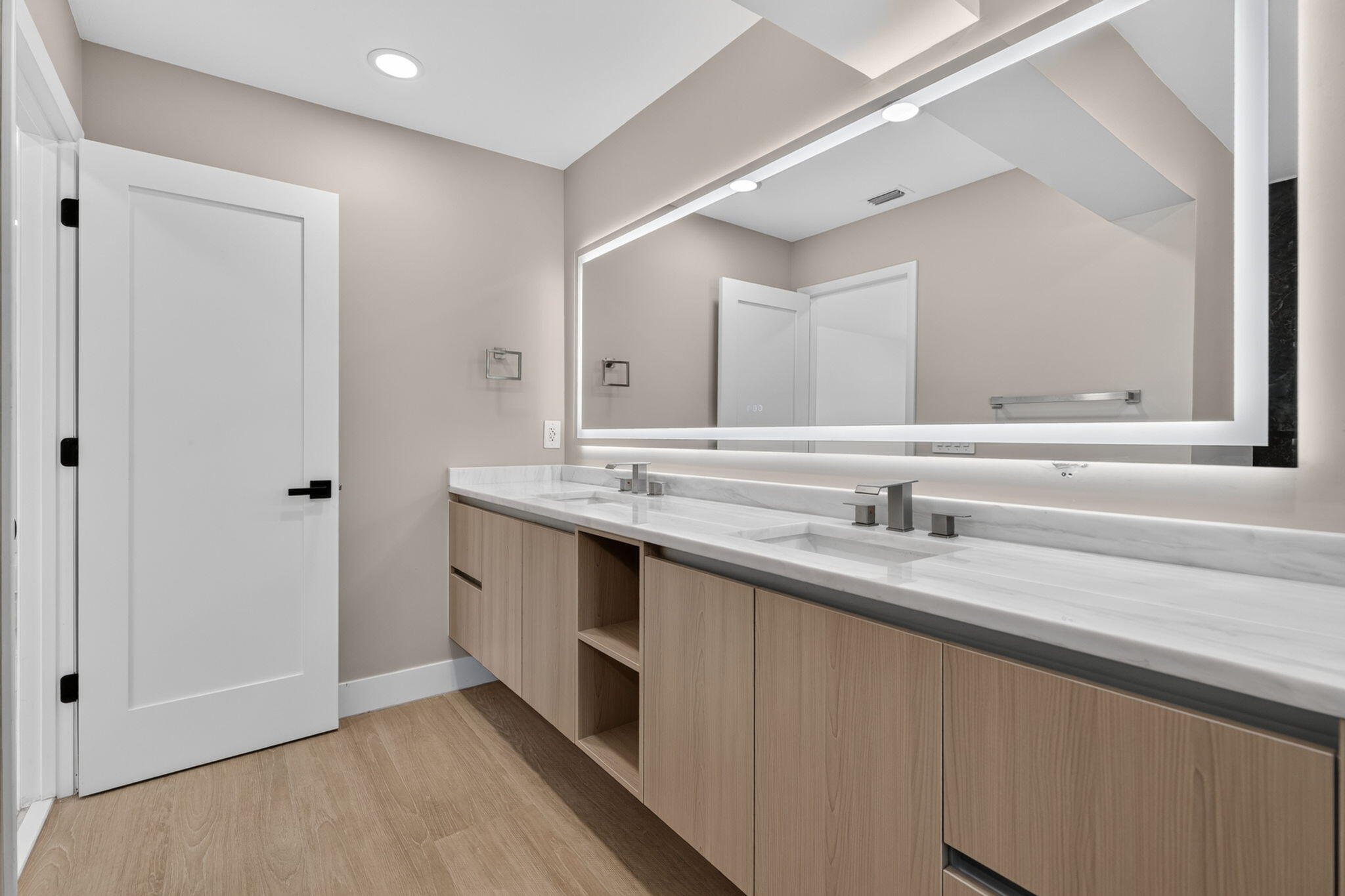 JUNO ISLES 3 - Residential Lease