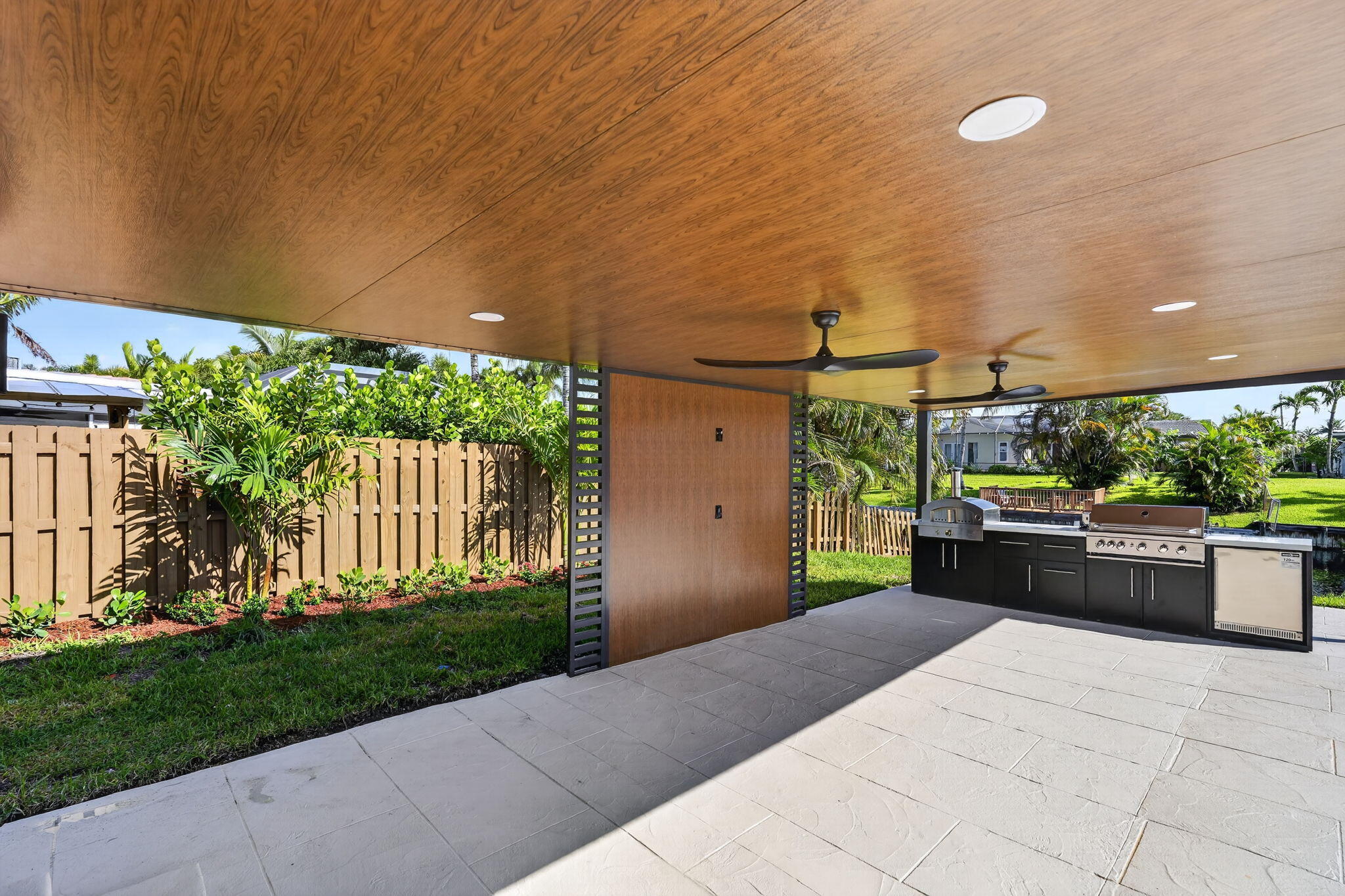 JUNO ISLES 3 - Residential Lease