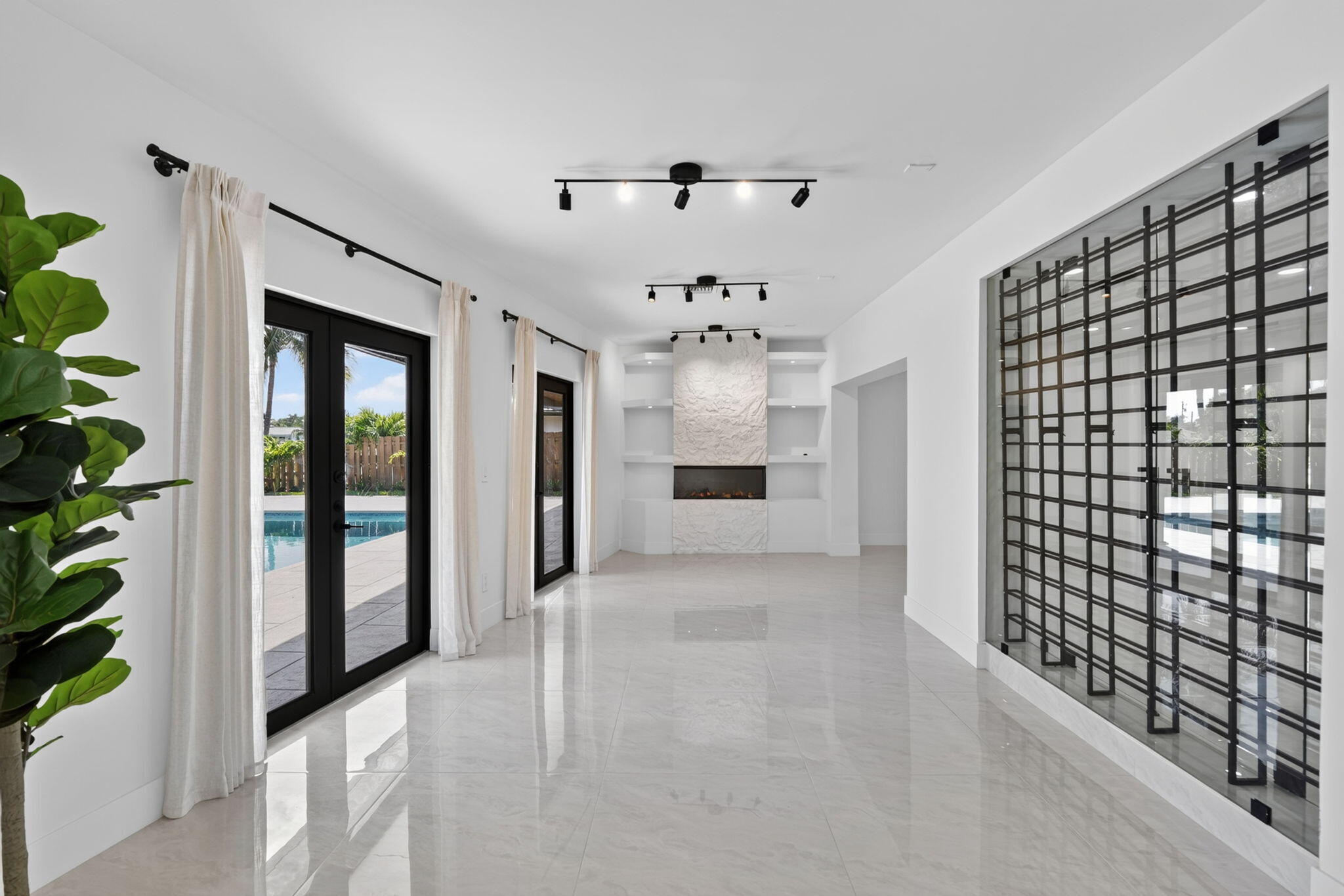 JUNO ISLES 3 - Residential Lease