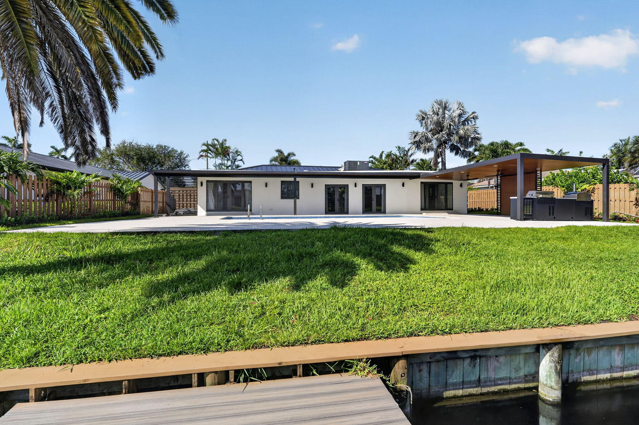 JUNO ISLES 3 - Residential Lease