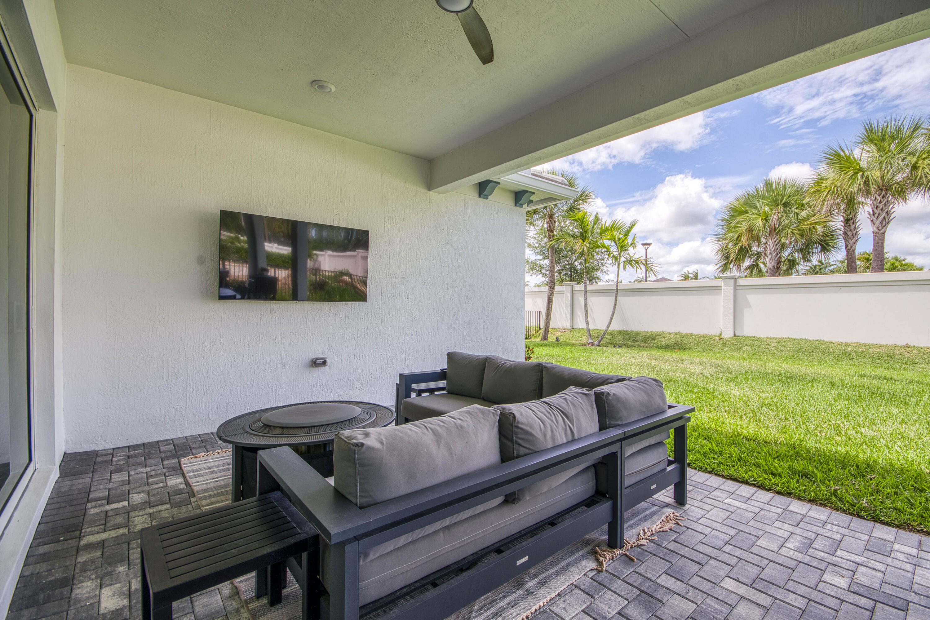 La Terre at Avenir - Residential