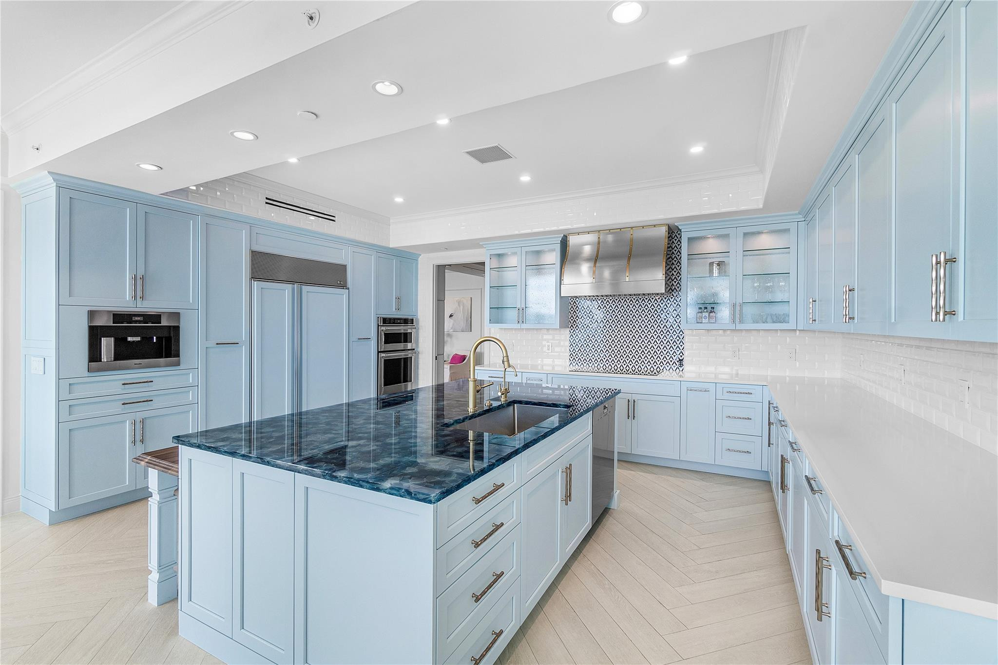MIZNER GRAND CONDO - Residential