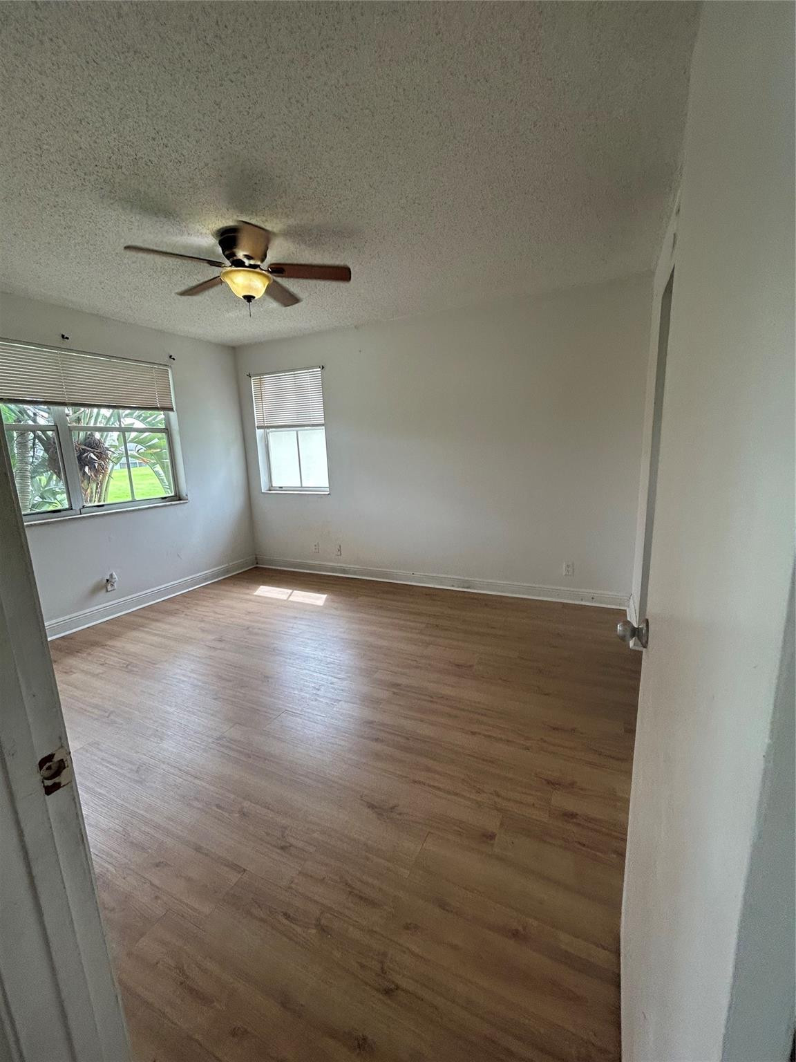 BREEZES AT PALM AIRE CONDO - Residential