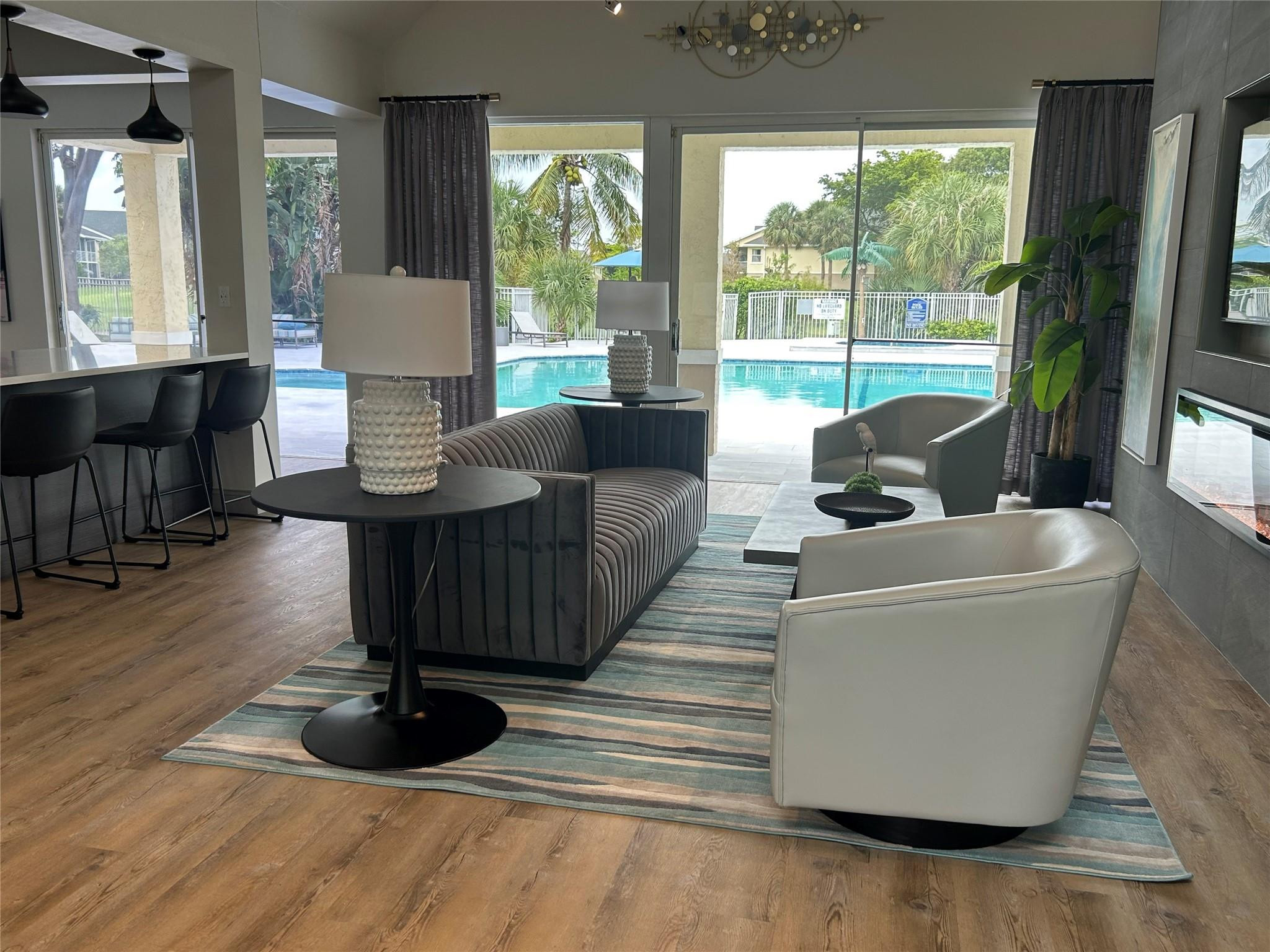 BREEZES AT PALM AIRE CONDO - Residential