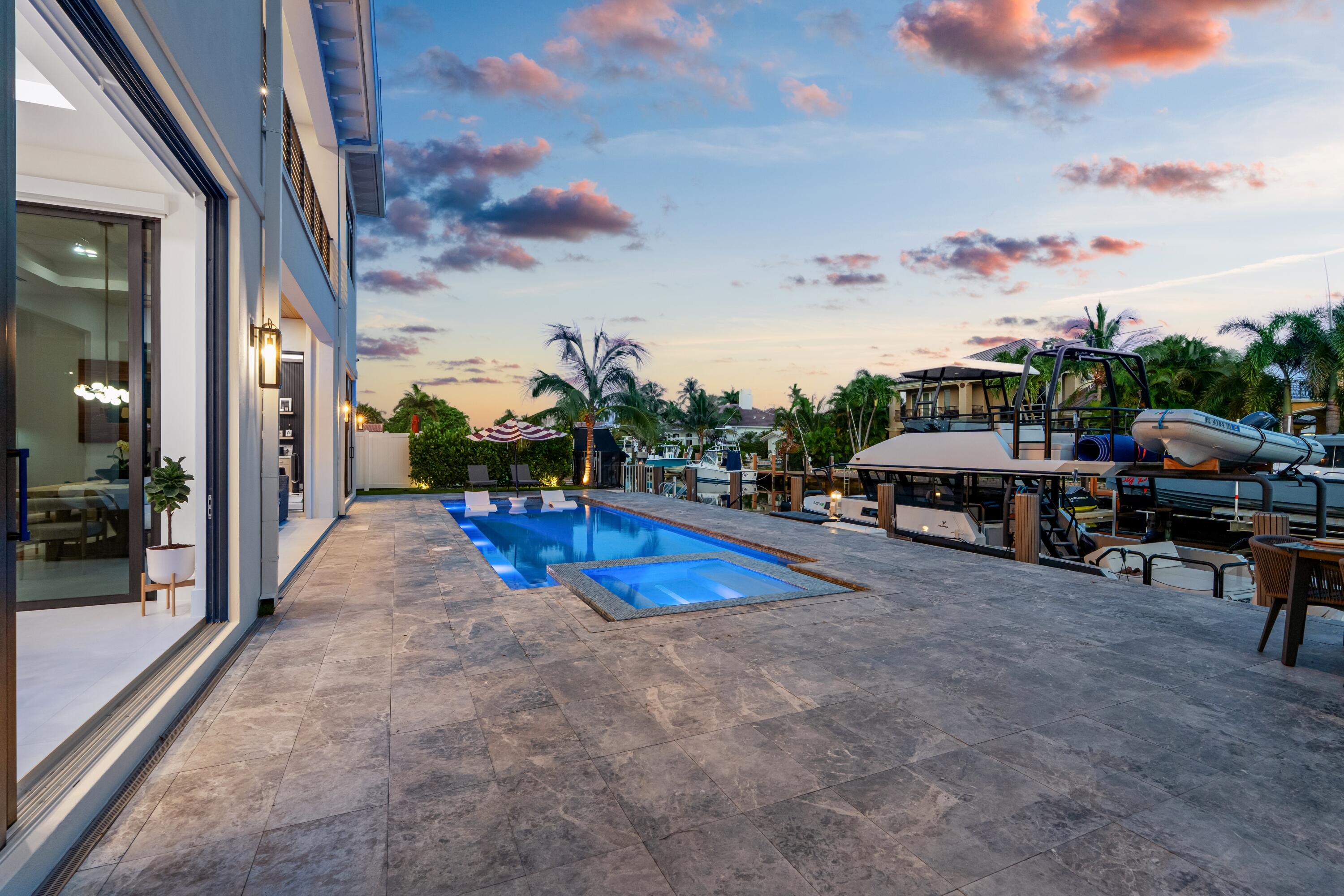Coral Key Villas 5th Sec - Residential