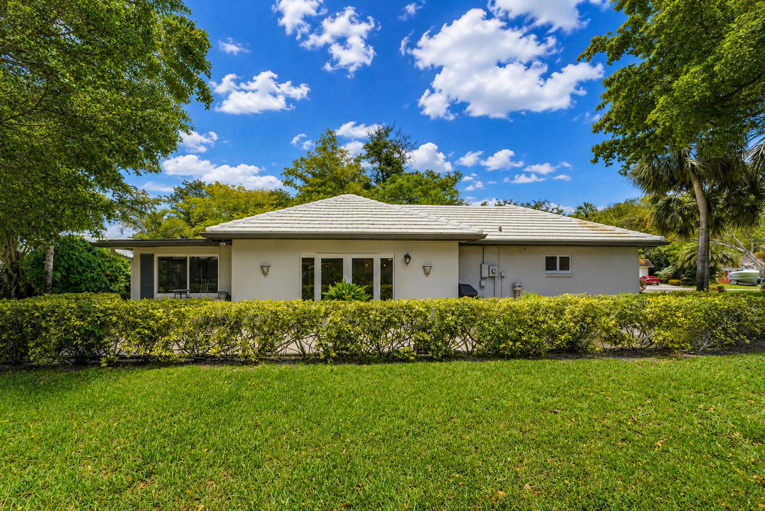 NO 81 PALM-AIRE COUNTRY CLUB - Residential