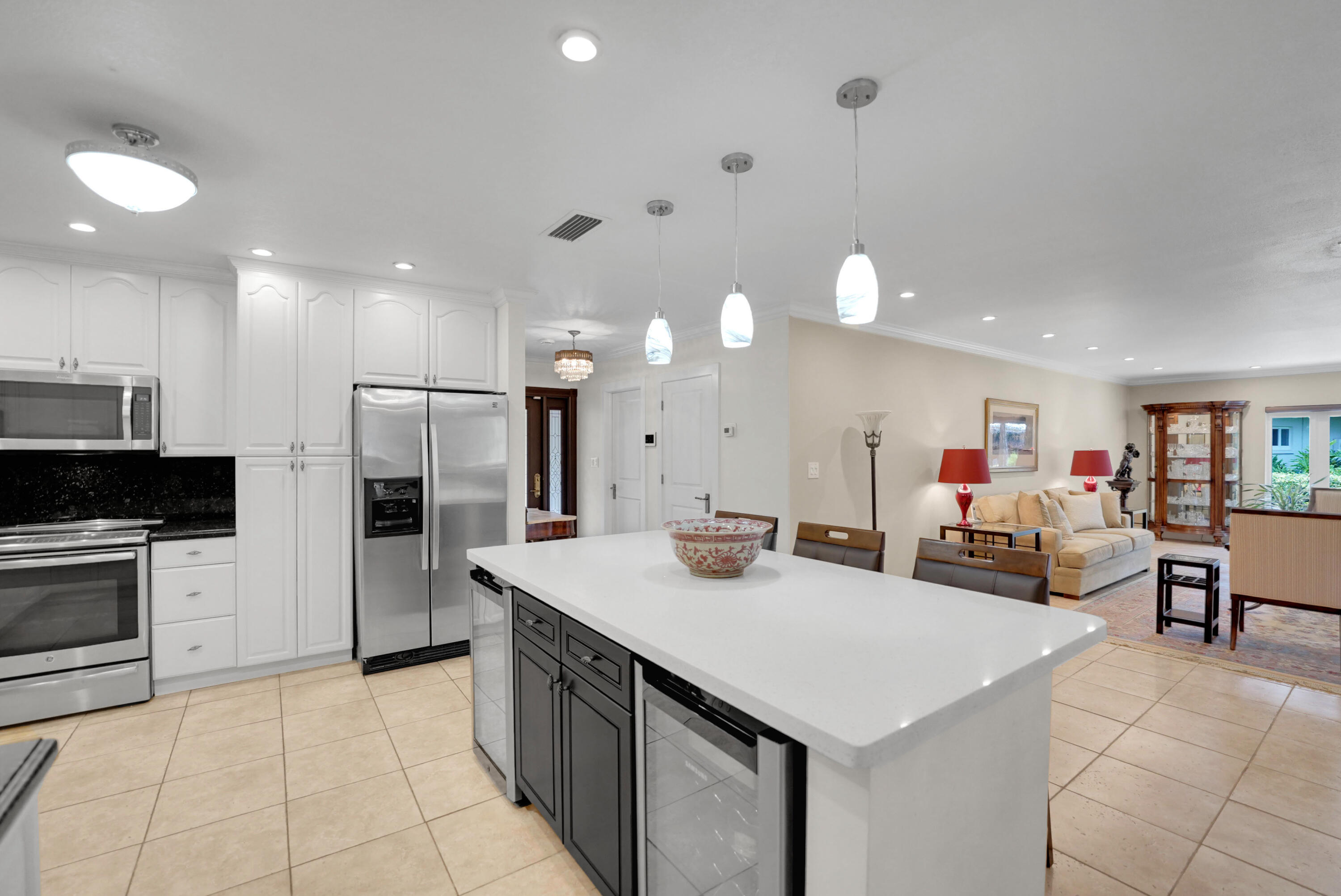 NO 81 PALM-AIRE COUNTRY CLUB - Residential