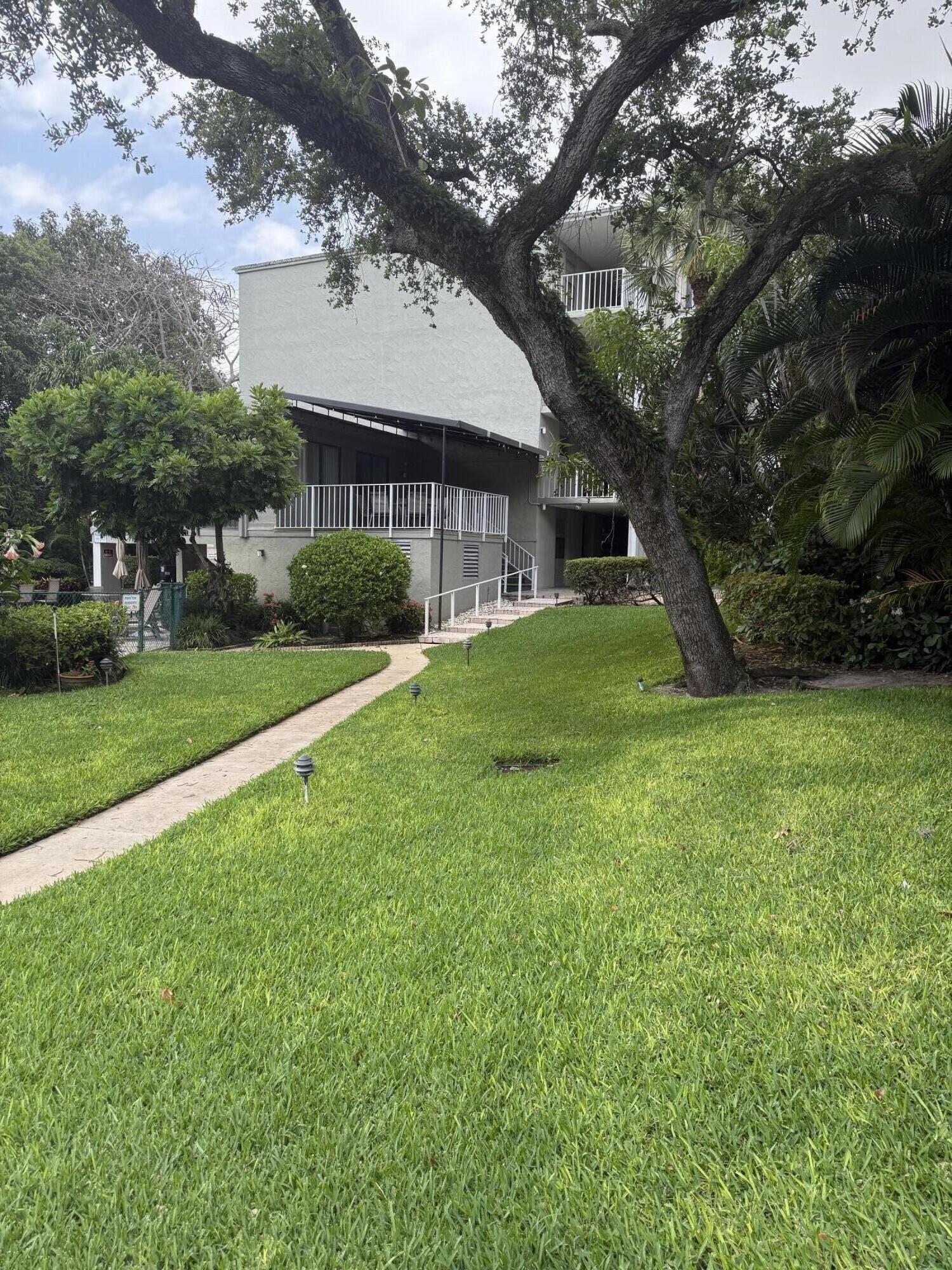 CORINTHIAN GARDENS INC CONDO - Residential