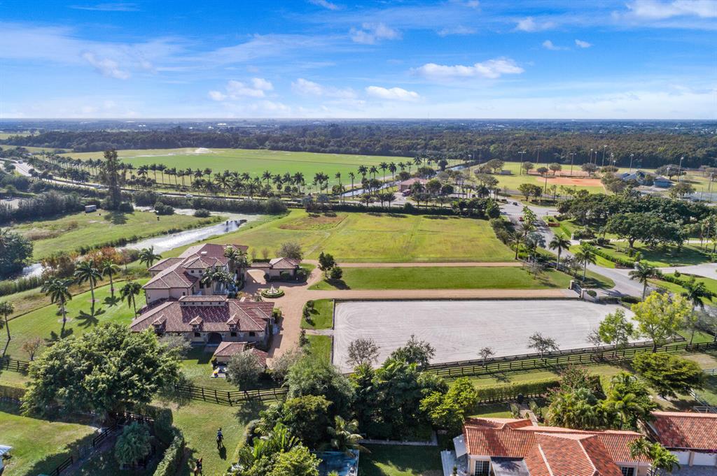 SOUTHFIELDS WELLINGTON COUNTRY - Residential
