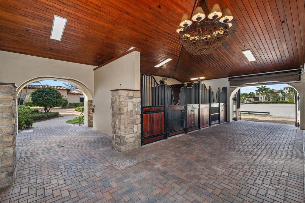 SOUTHFIELDS WELLINGTON COUNTRY - Residential