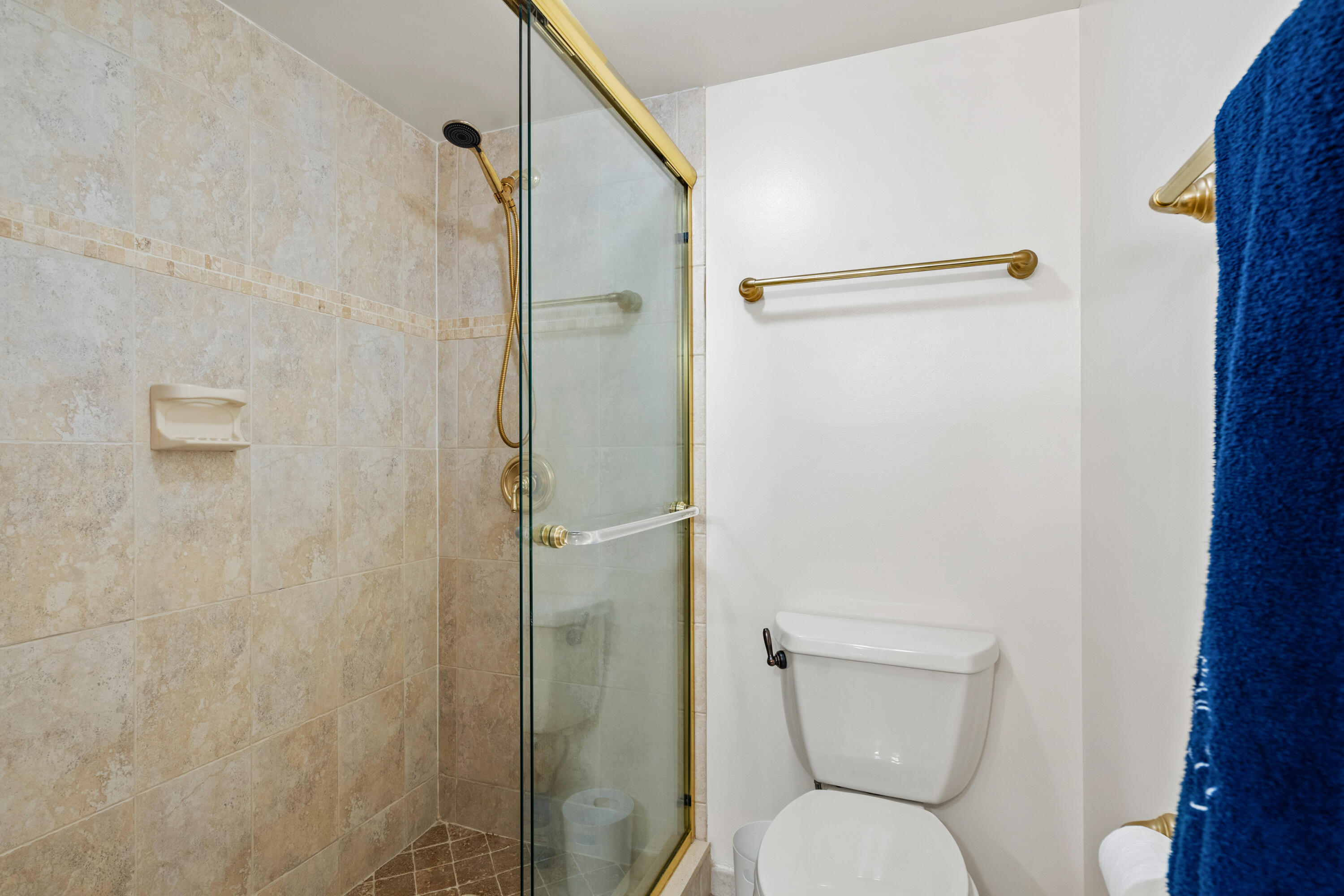BRYN MAWR OCEAN TOWERS, A CONDOMINIUM - Residential Lease