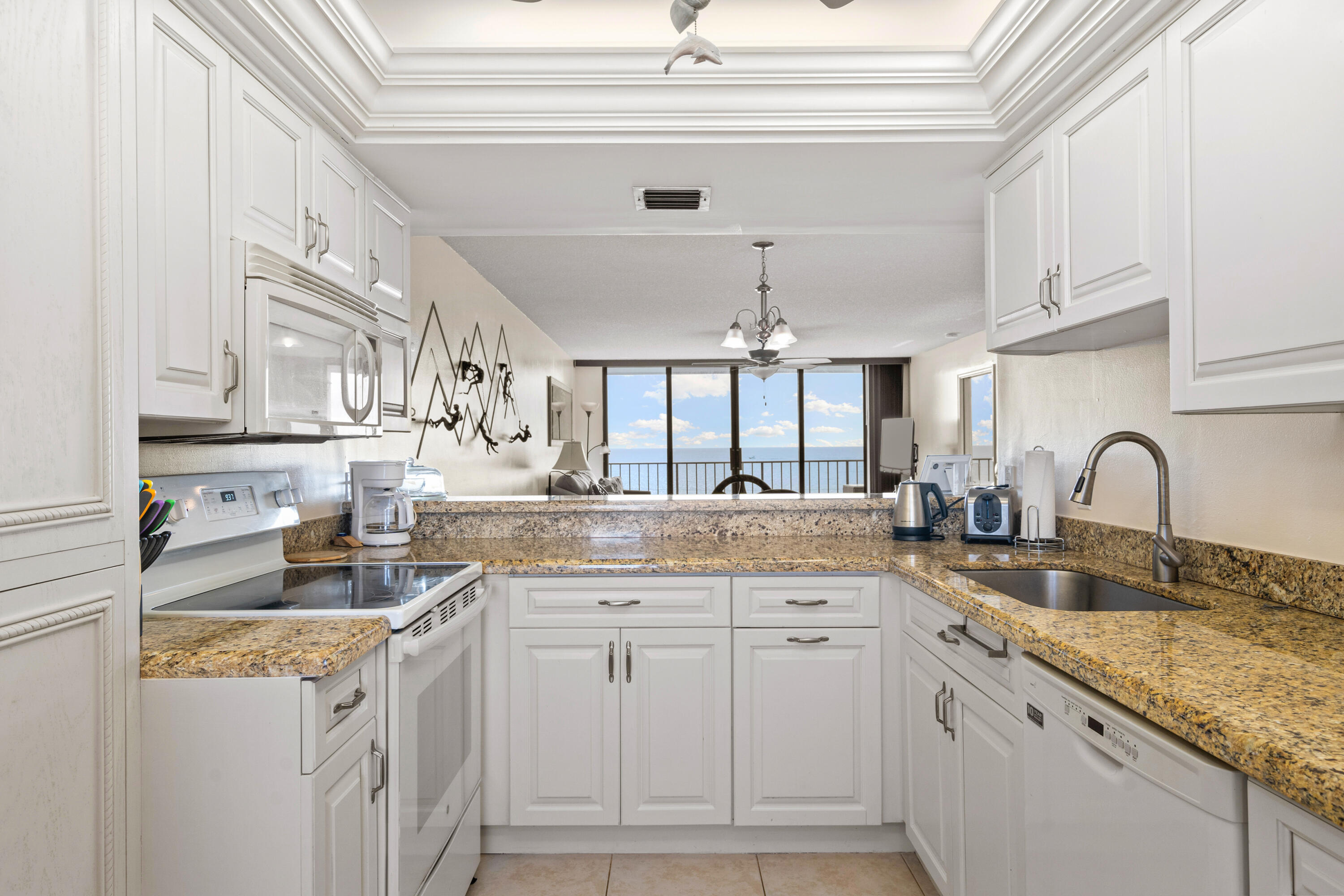 BRYN MAWR OCEAN TOWERS, A CONDOMINIUM - Residential Lease