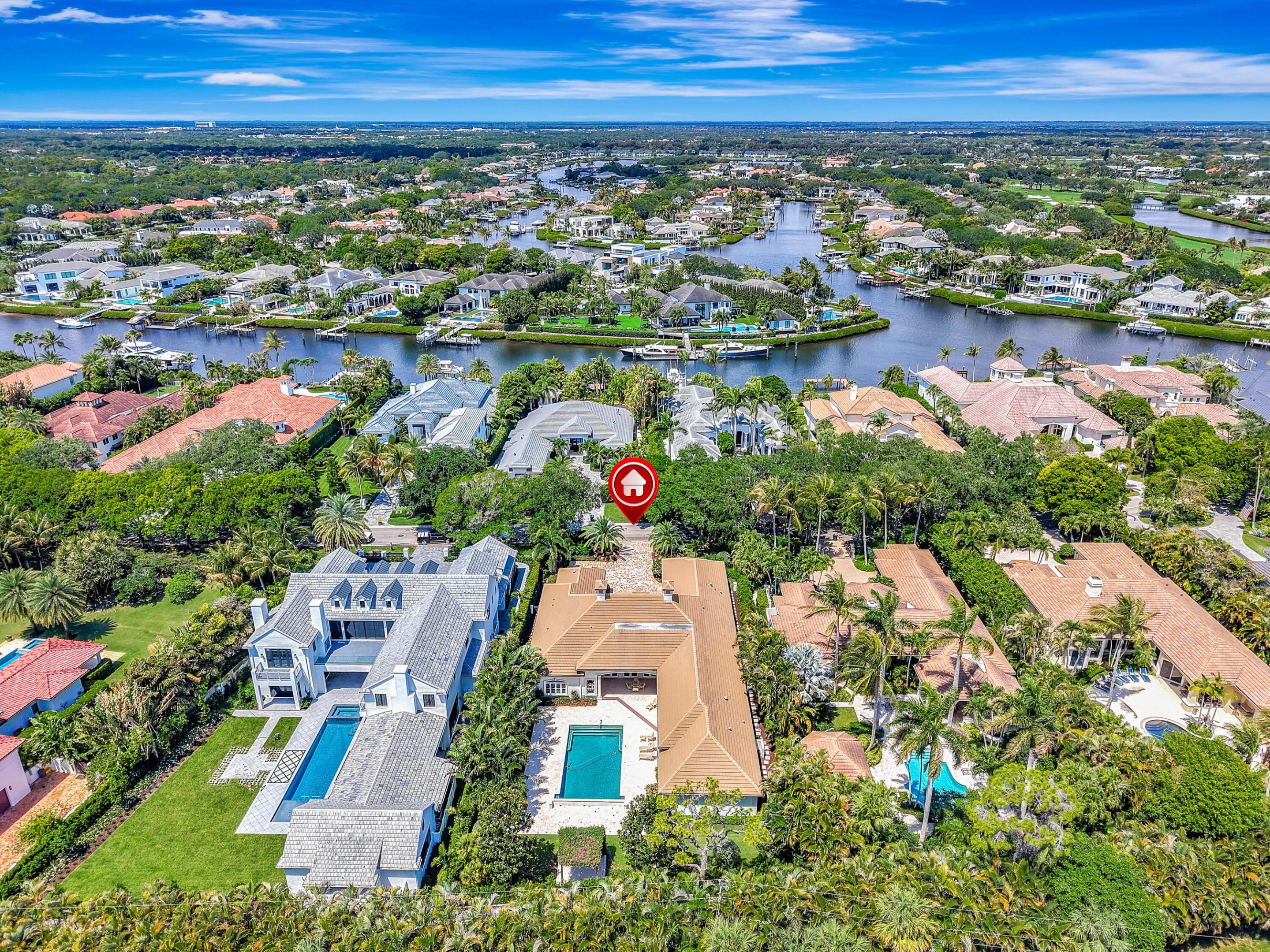 ADMIRALS COVE - Residential