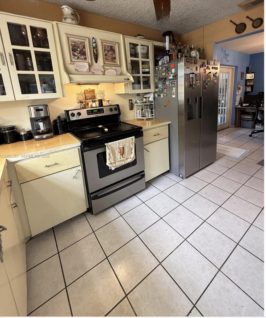 NORTH LAUDERDALE VILLAGE SEC 3 - Residential