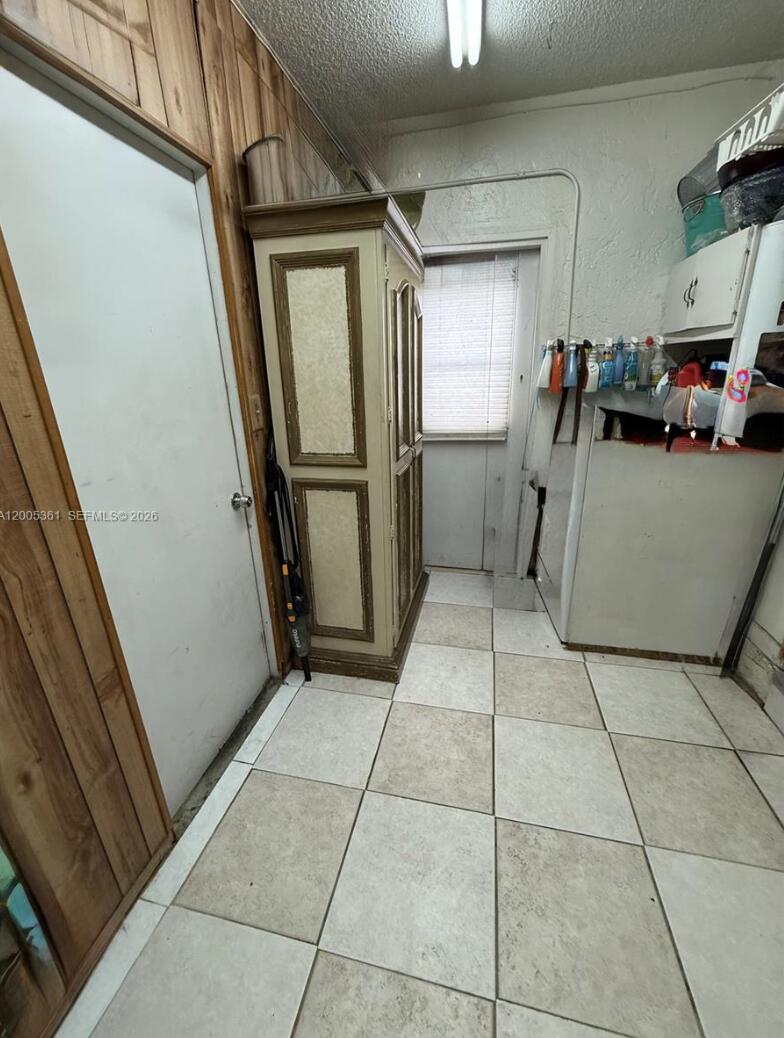 NORTH LAUDERDALE VILLAGE SEC 3 - Residential