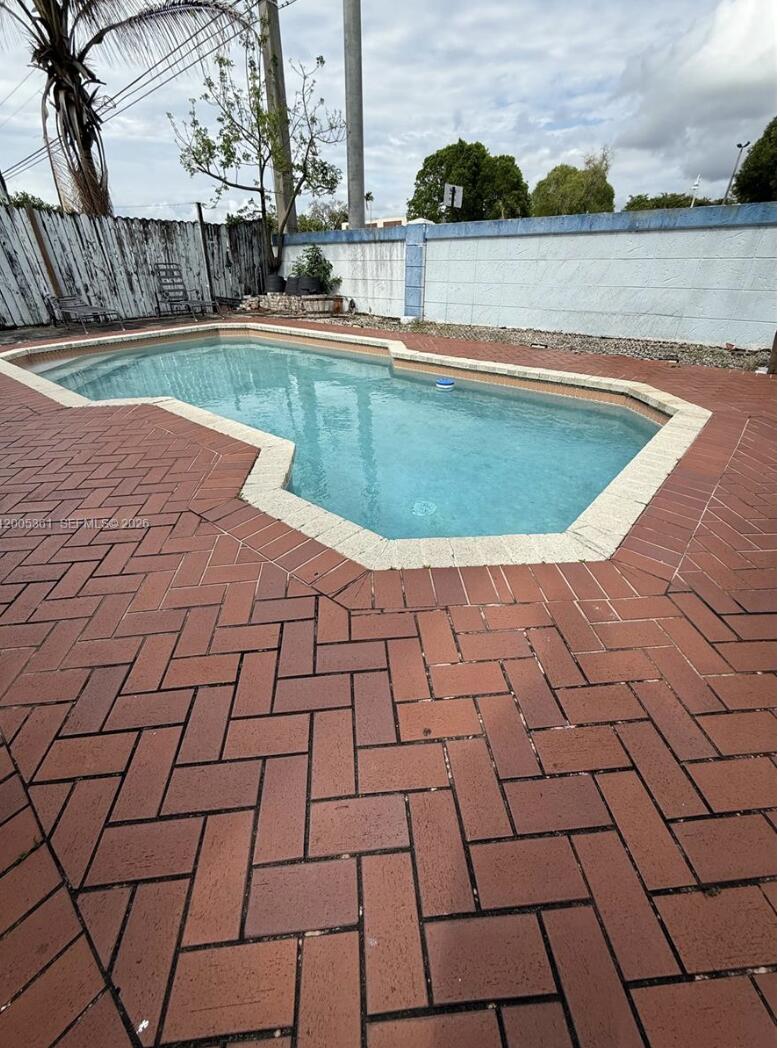 NORTH LAUDERDALE VILLAGE SEC 3 - Residential