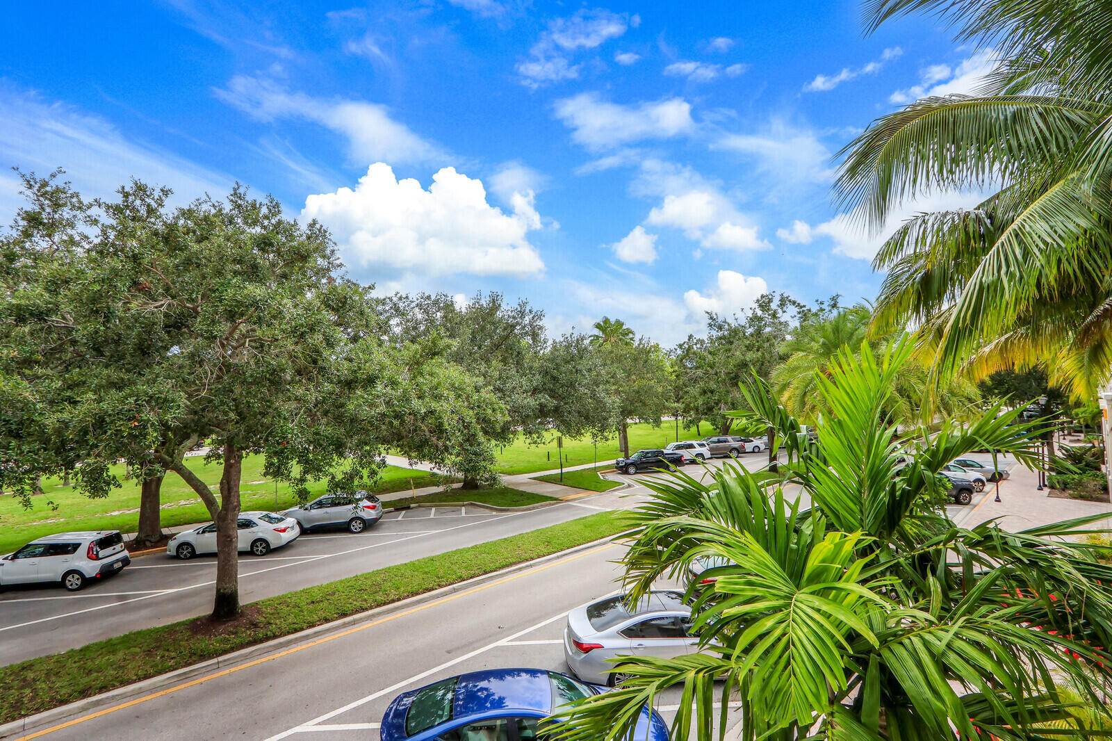 VILLAGE AT ABACOA CONDO - Residential Lease