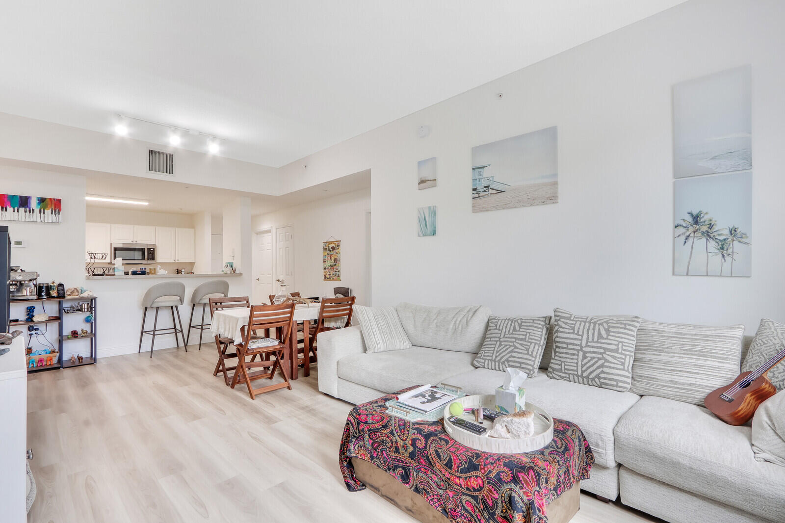 VILLAGE AT ABACOA CONDO - Residential Lease
