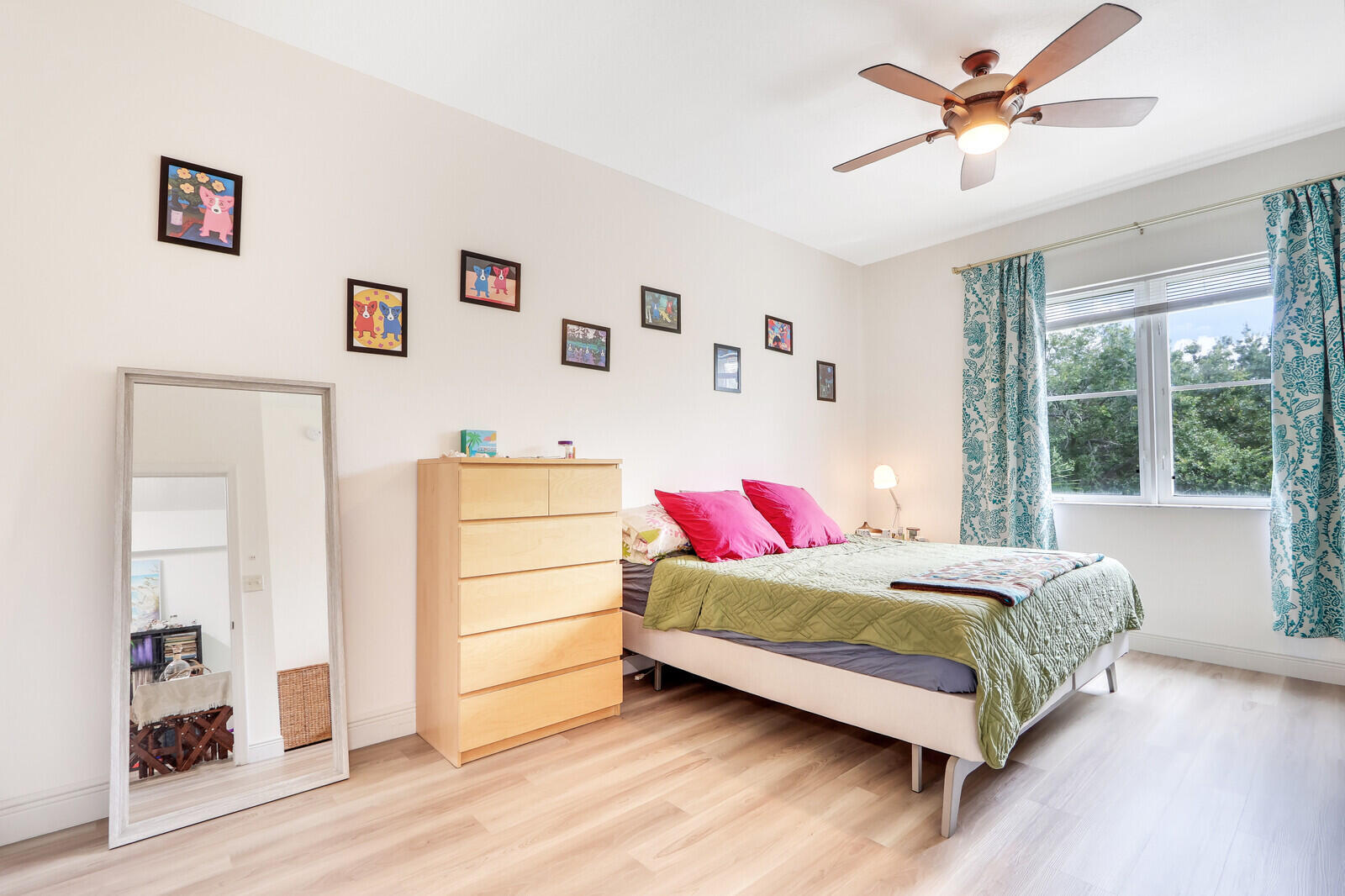 VILLAGE AT ABACOA CONDO - Residential Lease