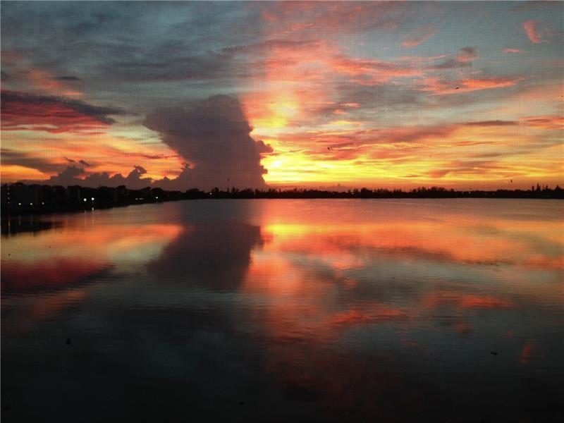 LAKE EMERALD CONDOMINIUM NO - Residential