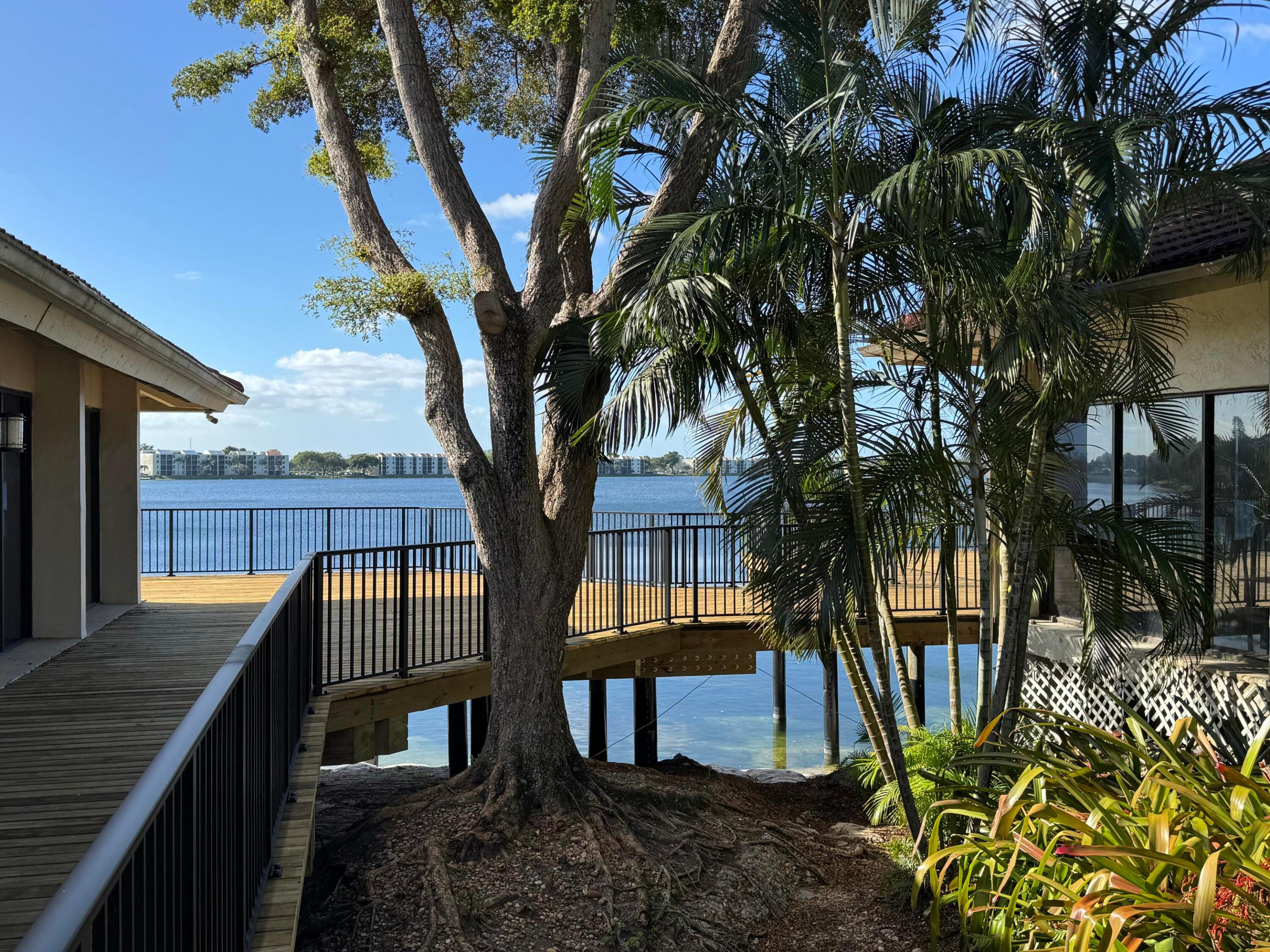 LAKE EMERALD CONDOMINIUM NO - Residential