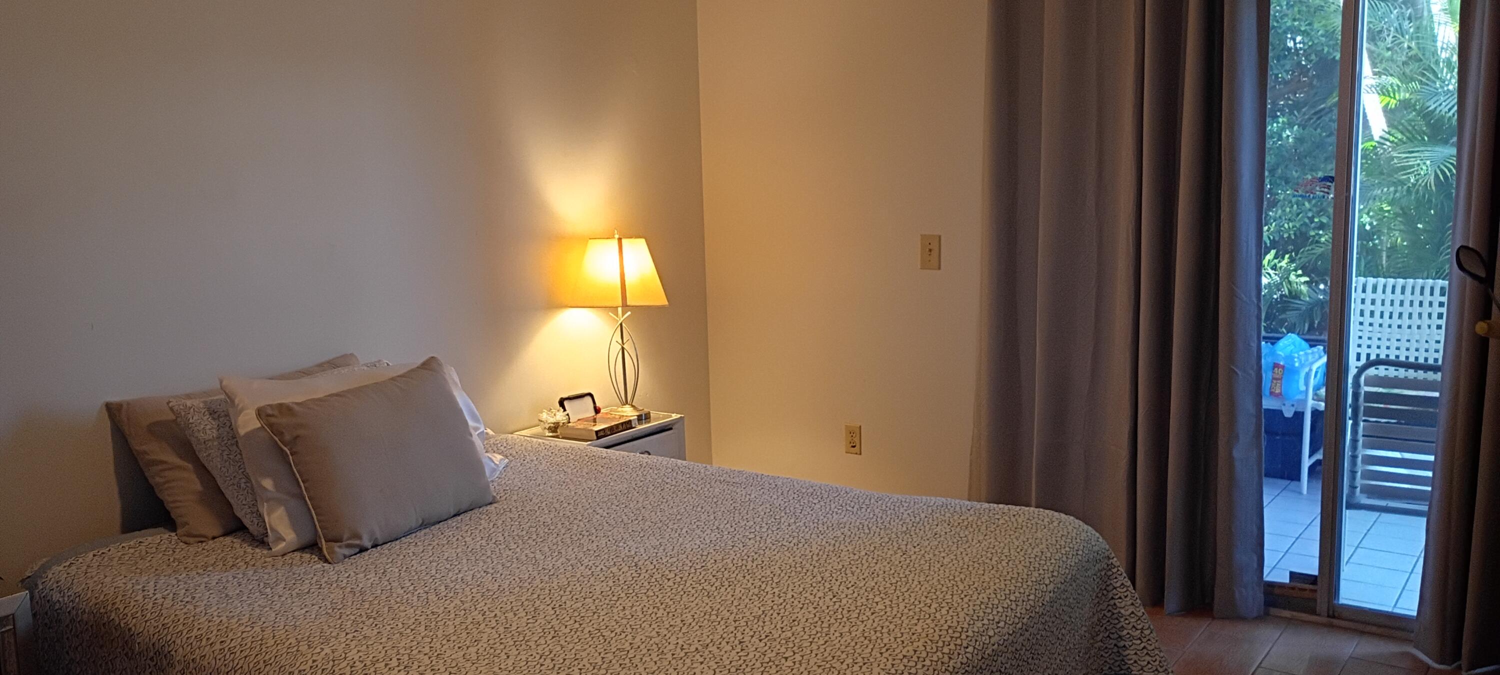 PINECROFT CONDO - Residential