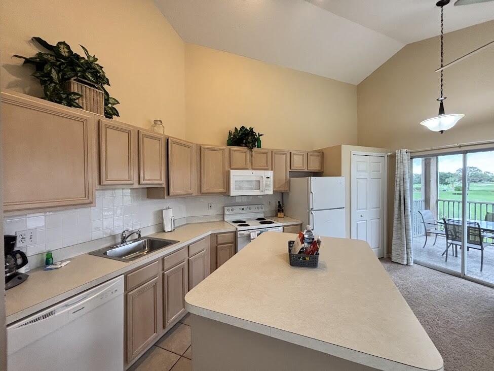 GOLF VILLAS CONDOMINIUM - Residential