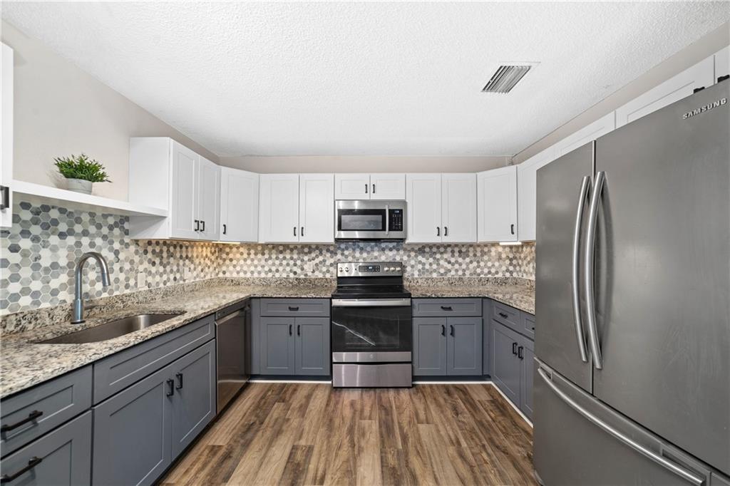 River Oaks - Residential