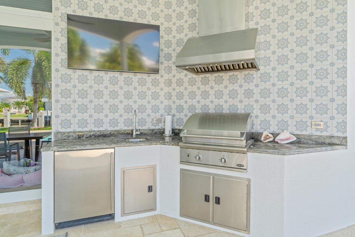 LAKE ROGERS ISLE UNIT E IN - Residential