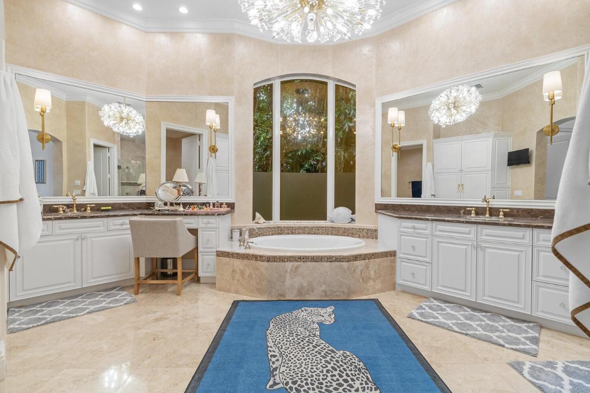 LAKE ROGERS ISLE UNIT E IN - Residential