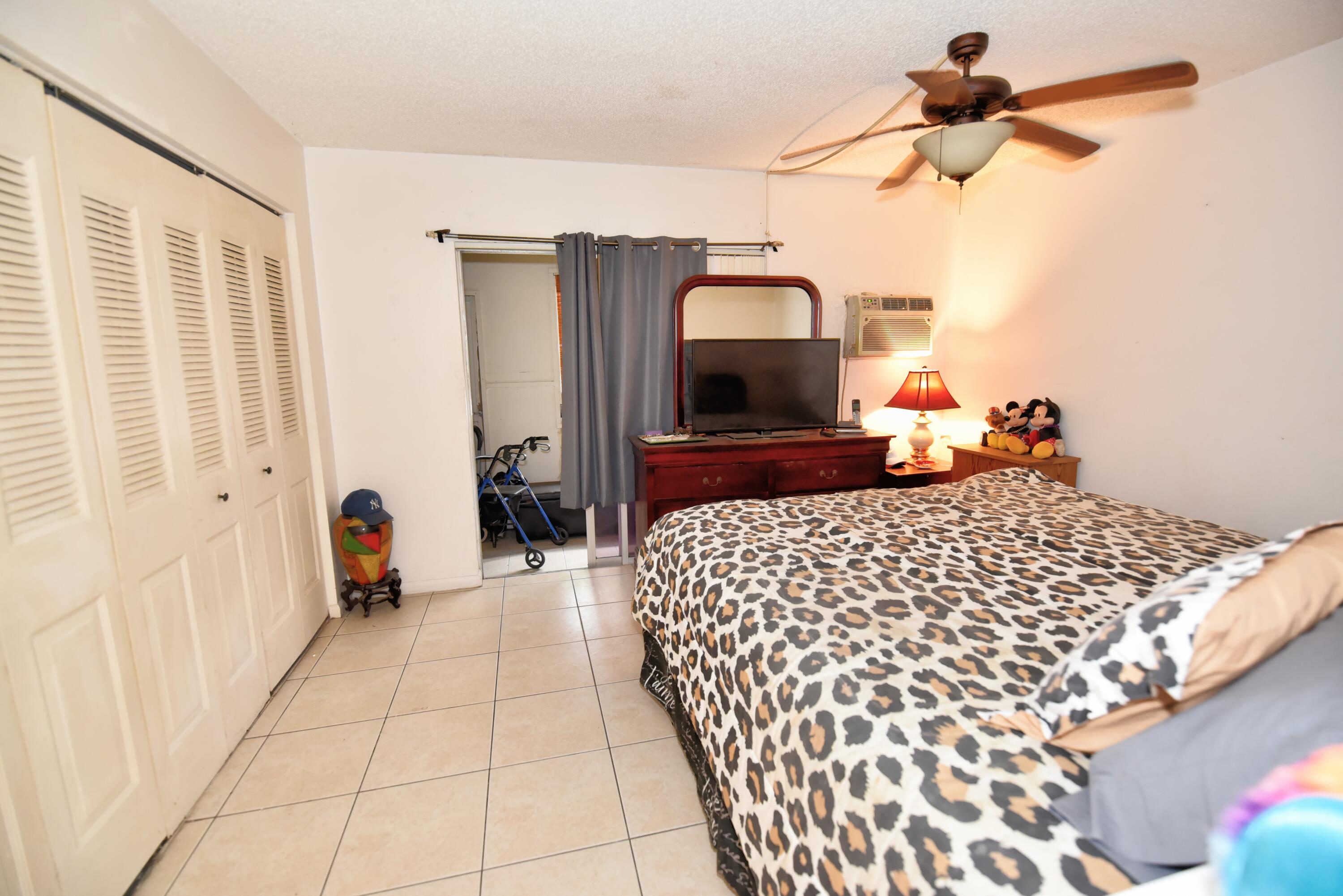 MARKHAM R CONDO - Residential